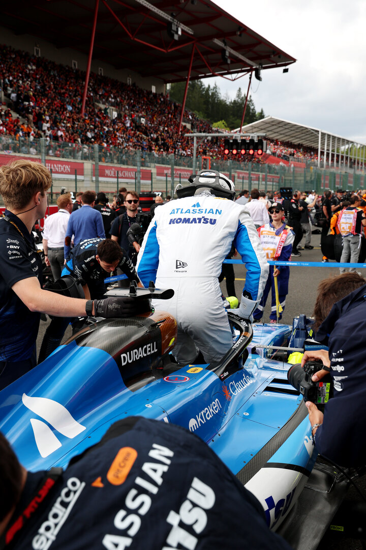 GP BELGIO, Alexander Albon (THA) Williams F1 Team FW48 on the grid.
19.07.2026. Formula 1 World Championship, Rd 10, Belgian Grand Prix, Spa Francorchamps, Belgium, Gara Day.
- www.xpbimages.com, EMail: requests@xpbimages.com © Copyright: Batchelor / XPB Images