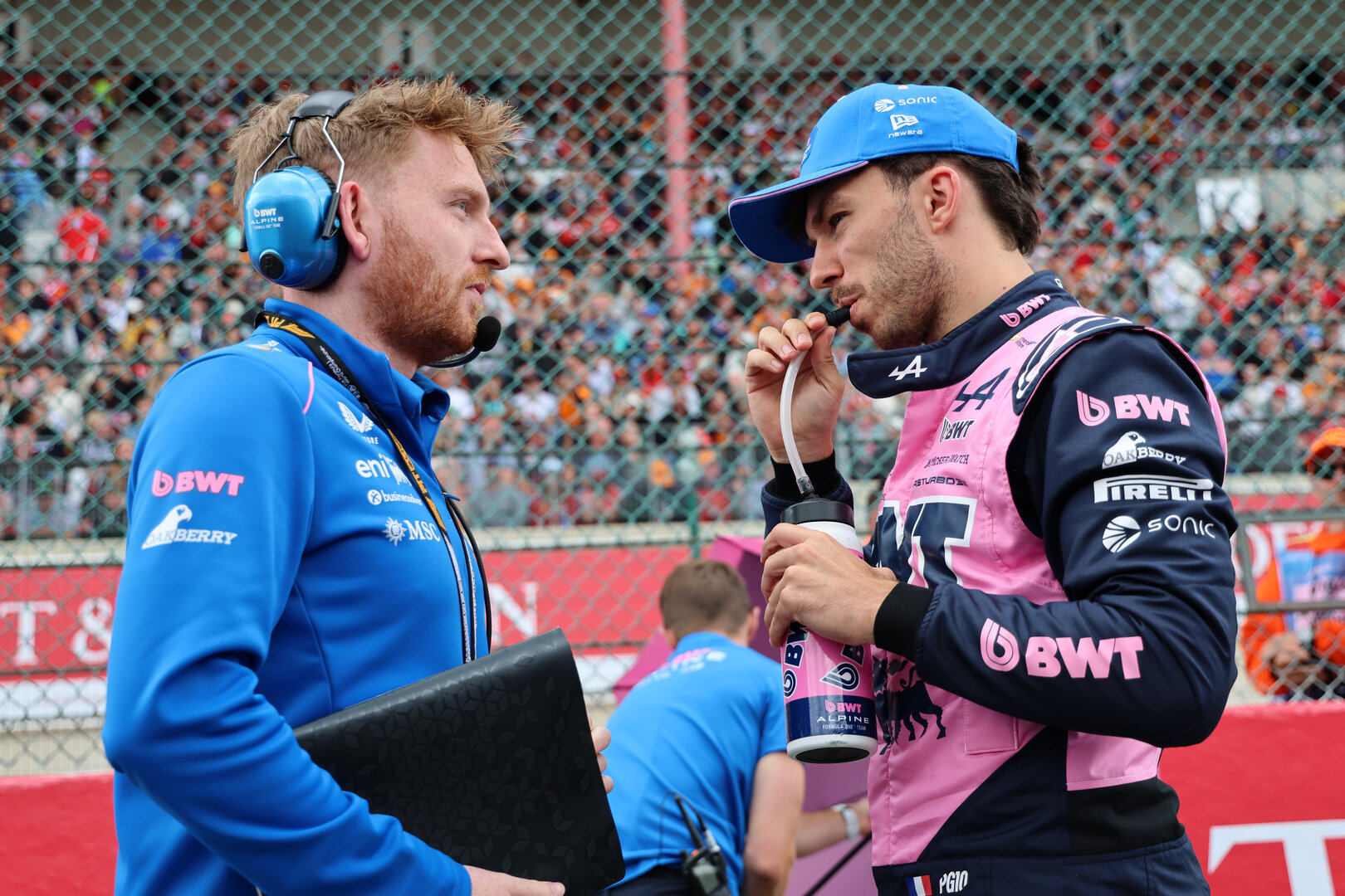 GP BELGIO, (L to R): Josh Peckett (GBR) Alpine F1 Team Gara Engineer with Pierre Gasly (FRA) Alpine F1 Team on the grid.
19.07.2026. Formula 1 World Championship, Rd 10, Belgian Grand Prix, Spa Francorchamps, Belgium, Gara Day.
- www.xpbimages.com, EMail: requests@xpbimages.com © Copyright: Batchelor / XPB Images