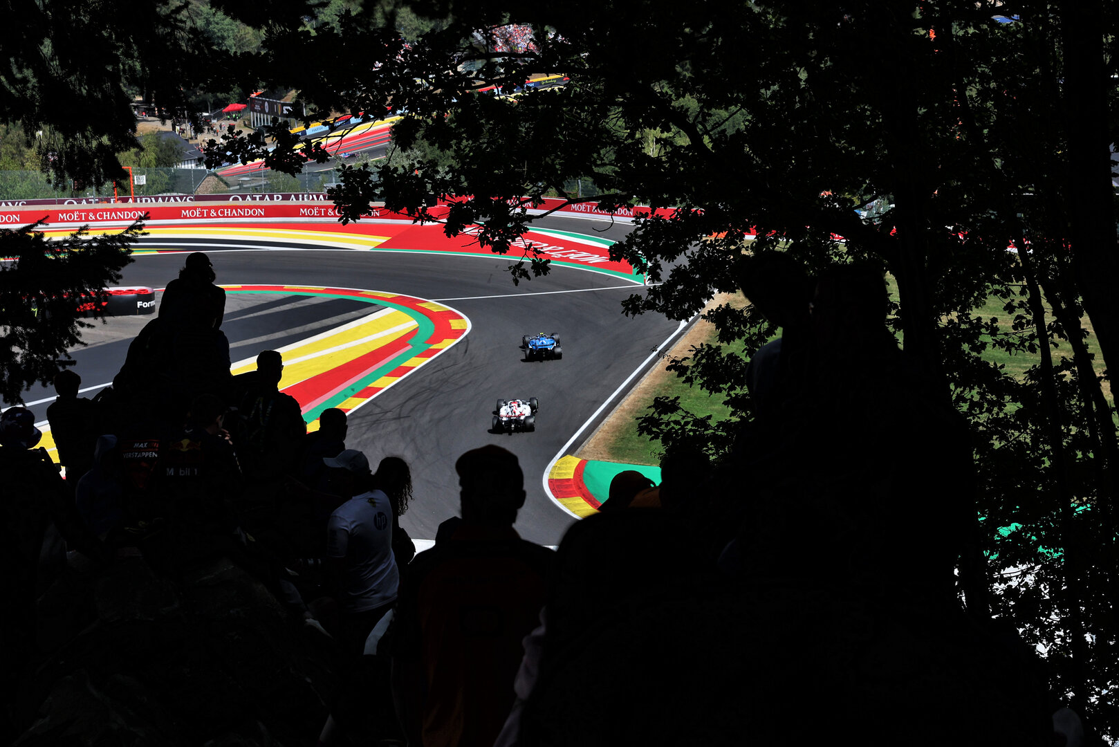 GP BELGIO, Carlos Sainz (ESP) Williams F1 Team FW48 davanti a Esteban Ocon (FRA) Haas F1 Team VF-26.
19.07.2026. Formula 1 World Championship, Rd 10, Belgian Grand Prix, Spa Francorchamps, Belgium, Gara Day.
- www.xpbimages.com, EMail: requests@xpbimages.com © Copyright: Bearne / XPB Images