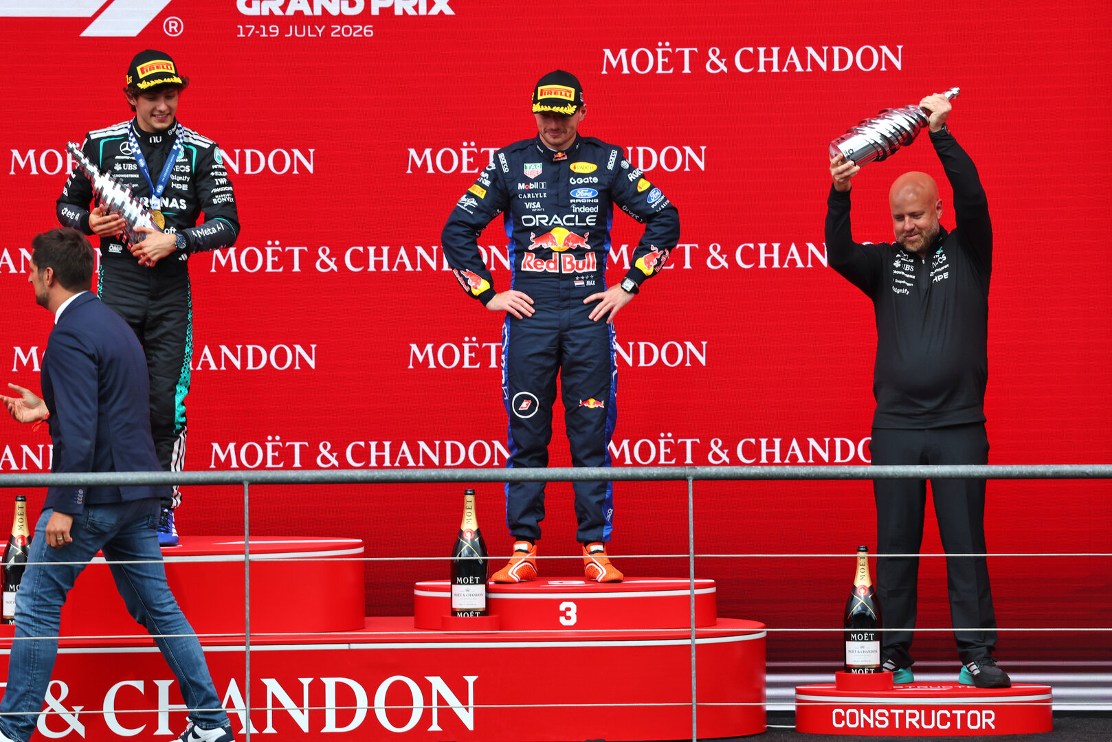 GP BELGIO, Tom Batch (GBR) Mercedes AMG F1 Formula One Team Operations Director (Right) celebrates on the podium.
19.07.2026. Formula 1 World Championship, Rd 10, Belgian Grand Prix, Spa Francorchamps, Belgium, Gara Day.
- www.xpbimages.com, EMail: requests@xpbimages.com © Copyright: Bearne / XPB Images