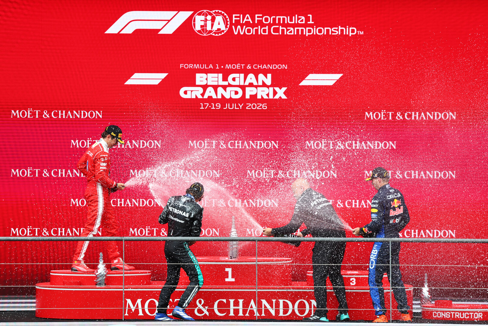 GP BELGIO, The podium (L to R): Charles Leclerc (MON) Ferrari, second; Andrea Kimi Antonelli (ITA) Mercedes AMG Formula One Team, vincitore; Tom Batch (GBR) Mercedes AMG F1 Formula One Team Operations Director; Max Verstappen (NLD) Red Bull Racing, third.
19.07.2026. Formula 1 World Championship, Rd 10, Belgian Grand Prix, Spa Francorchamps, Belgium, Gara Day.
- www.xpbimages.com, EMail: requests@xpbimages.com © Copyright: Bearne / XPB Images