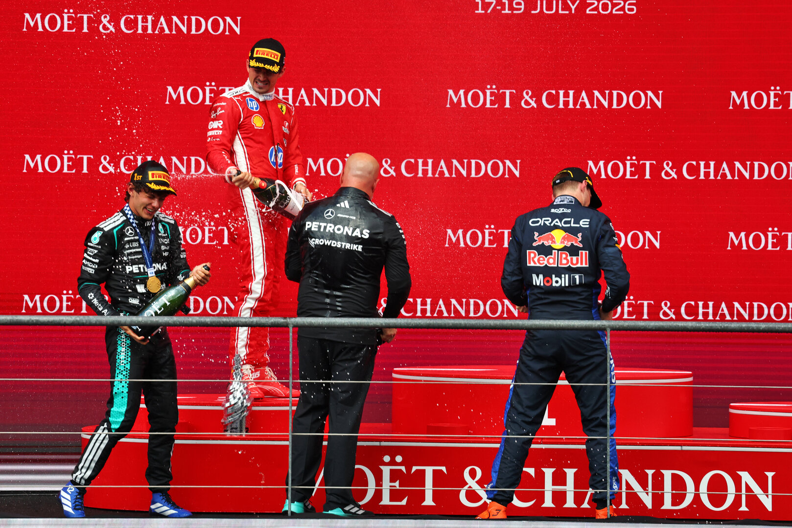 GP BELGIO, The podium: Charles Leclerc (MON) Ferrari, second; Andrea Kimi Antonelli (ITA) Mercedes AMG Formula One Team, vincitore; Max Verstappen (NLD) Red Bull Racing, third; Tom Batch (GBR) Mercedes AMG F1 Formula One Team Operations Director.
19.07.2026. Formula 1 World Championship, Rd 10, Belgian Grand Prix, Spa Francorchamps, Belgium, Gara Day.
- www.xpbimages.com, EMail: requests@xpbimages.com © Copyright: Bearne / XPB Images