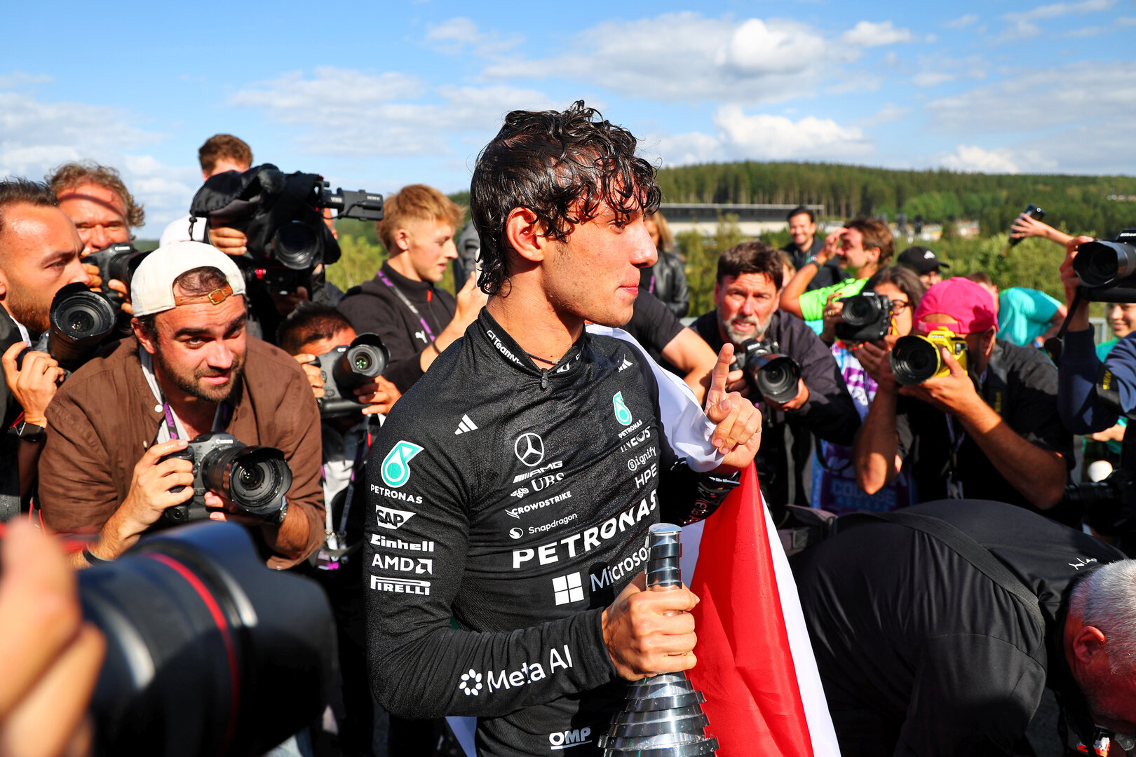 GP BELGIO, Gara winner Andrea Kimi Antonelli (ITA) Mercedes AMG Formula One Team celebrates after the race.
19.07.2026. Formula 1 World Championship, Rd 10, Belgian Grand Prix, Spa Francorchamps, Belgium, Gara Day.
- www.xpbimages.com, EMail: requests@xpbimages.com © Copyright: XPB Images