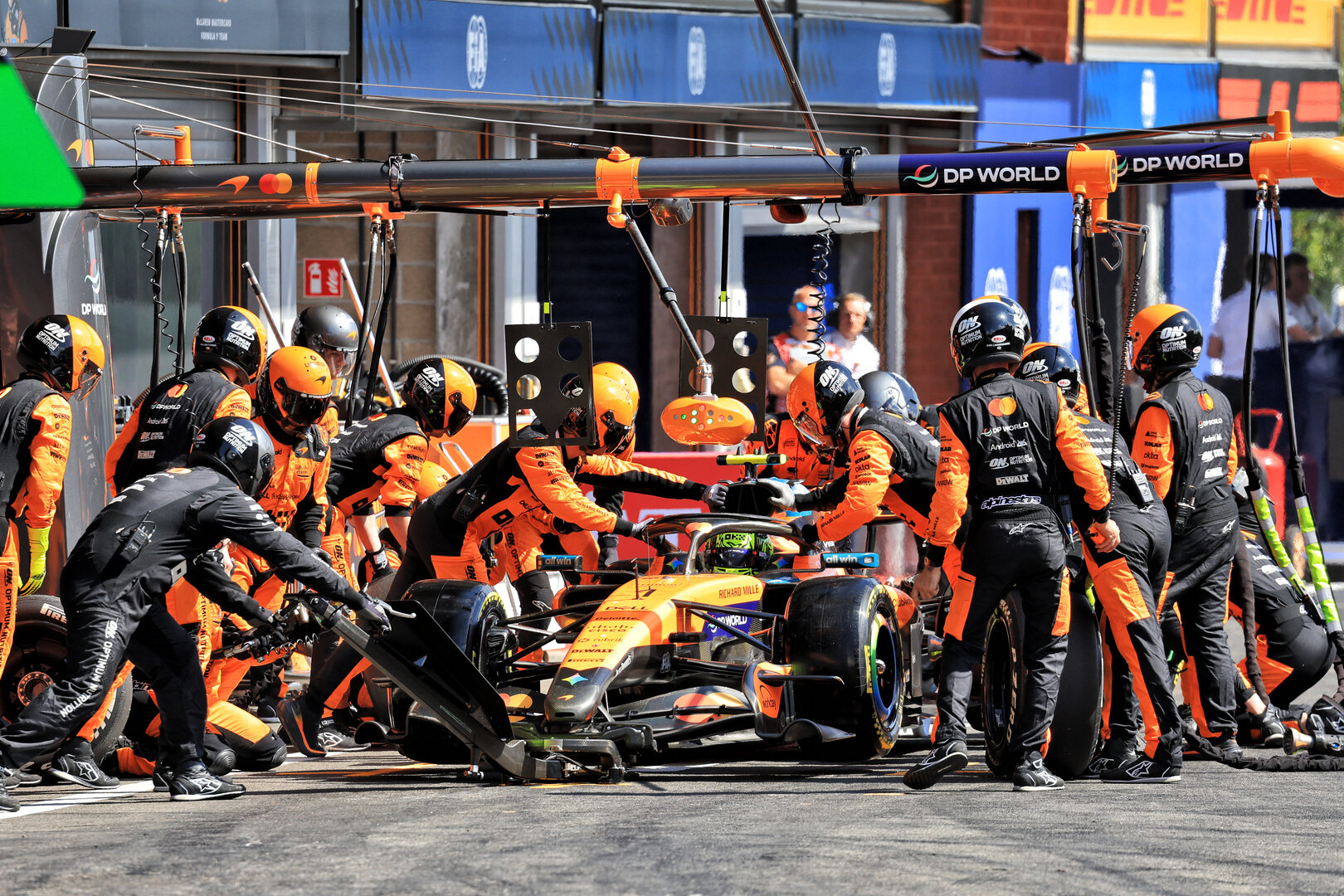 GP BELGIO, Lando Norris (GBR) McLaren F1 Team MCL40 mmapi.
19.07.2026. Formula 1 World Championship, Rd 10, Belgian Grand Prix, Spa Francorchamps, Belgium, Gara Day.
- www.xpbimages.com, EMail: requests@xpbimages.com © Copyright: XPB Images