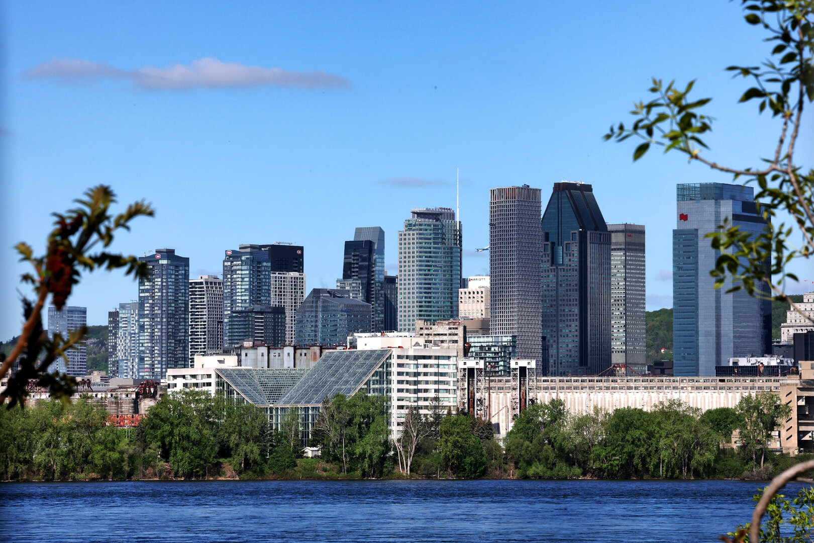GP CANADA, Circuit Atmosfera - Montreal skyline.
21.05.2026. Formula 1 World Championship, Rd 5, Canadian Grand Prix, Montreal, Canada, Preparation Day.
- www.xpbimages.com, EMail: requests@xpbimages.com © Copyright: Moy / XPB Images