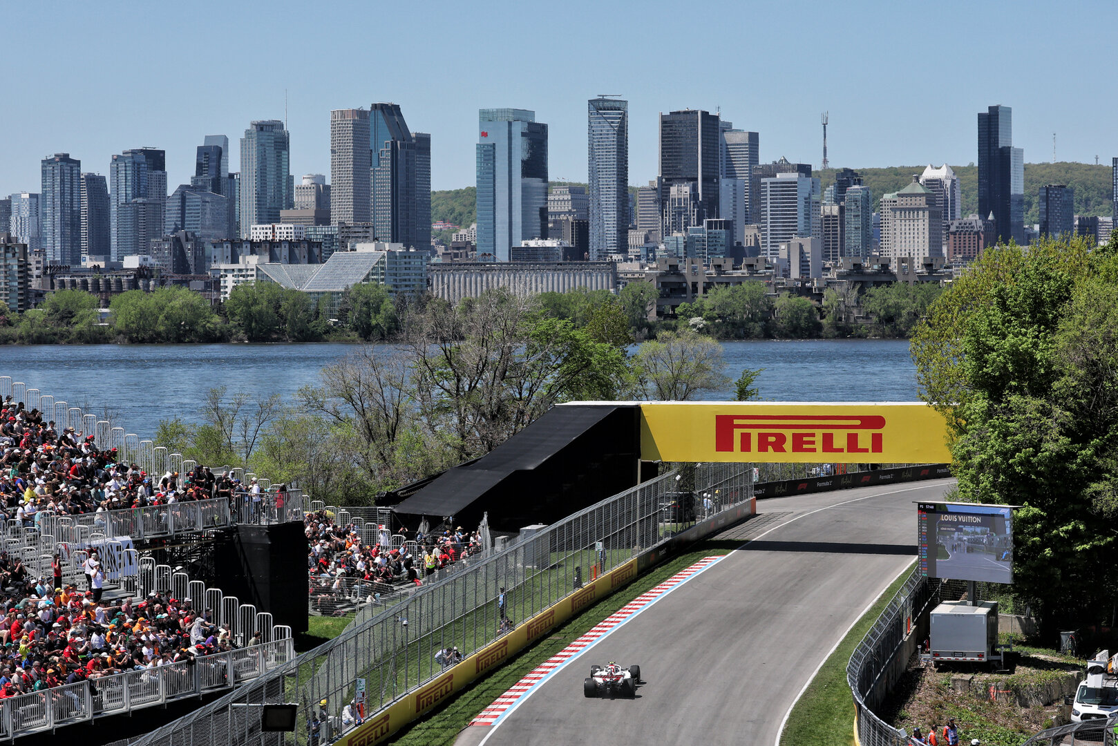 GP CANADA, Oliver Bearman (GBR) Haas F1 Team VF-26.
22.05.2026. Formula 1 World Championship, Rd 5, Canadian Grand Prix, Montreal, Canada, Sprint Qualifiche Day.
- www.xpbimages.com, EMail: requests@xpbimages.com © Copyright: Moy / XPB Images