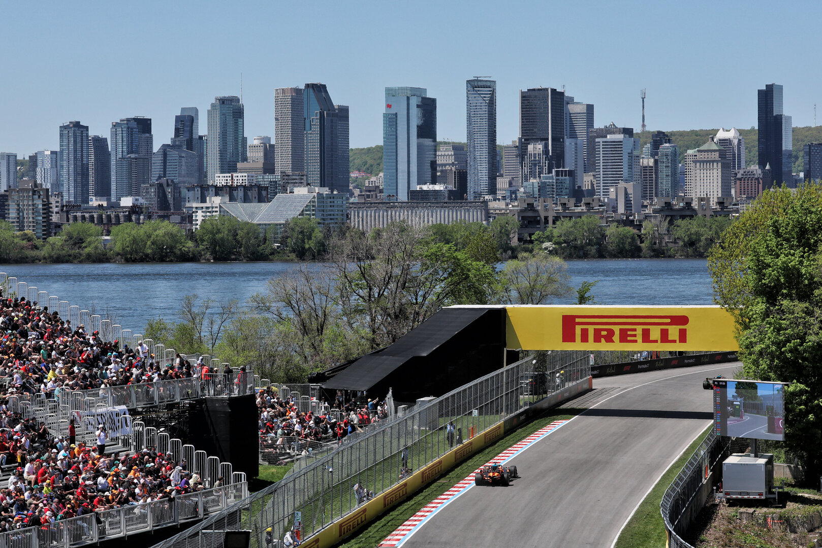 GP CANADA, Oscar Piastri (AUS) McLaren F1 Team MCL40.
22.05.2026. Formula 1 World Championship, Rd 5, Canadian Grand Prix, Montreal, Canada, Sprint Qualifiche Day.
- www.xpbimages.com, EMail: requests@xpbimages.com © Copyright: Moy / XPB Images