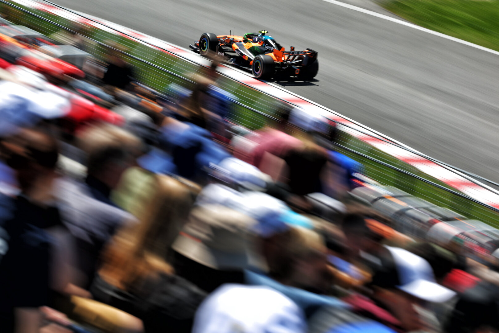 GP CANADA, Lando Norris (GBR) McLaren F1 Team MCL40.
22.05.2026. Formula 1 World Championship, Rd 5, Canadian Grand Prix, Montreal, Canada, Sprint Qualifiche Day.
- www.xpbimages.com, EMail: requests@xpbimages.com © Copyright: Bearne / XPB Images