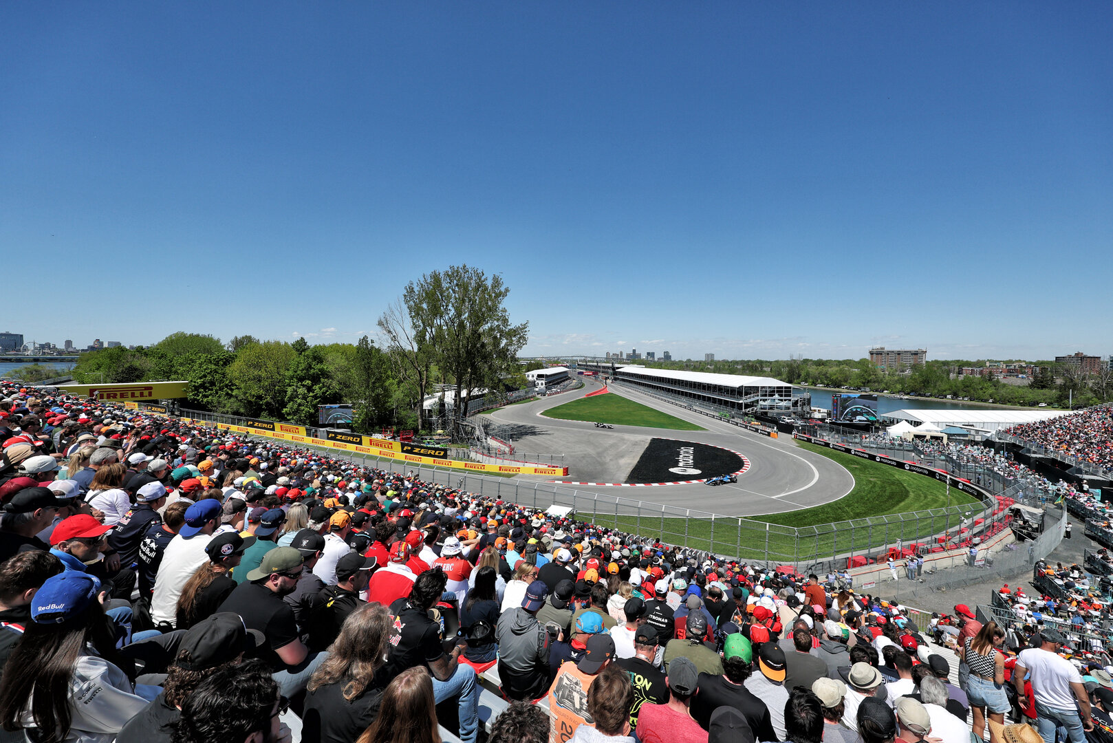 GP CANADA, Carlos Sainz (ESP) Williams F1 Team FW48.
22.05.2026. Formula 1 World Championship, Rd 5, Canadian Grand Prix, Montreal, Canada, Sprint Qualifiche Day.
- www.xpbimages.com, EMail: requests@xpbimages.com © Copyright: Moy / XPB Images