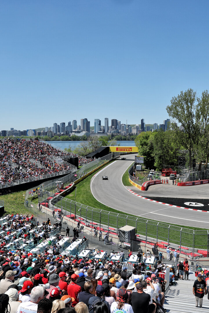 GP CANADA, Valtteri Bottas (FIN) Cadillac Formula 1 Team MAC-26 e Sergio Perez (MEX) Cadillac Formula 1 Team MAC-26.
22.05.2026. Formula 1 World Championship, Rd 5, Canadian Grand Prix, Montreal, Canada, Sprint Qualifiche Day.
- www.xpbimages.com, EMail: requests@xpbimages.com © Copyright: Moy / XPB Images