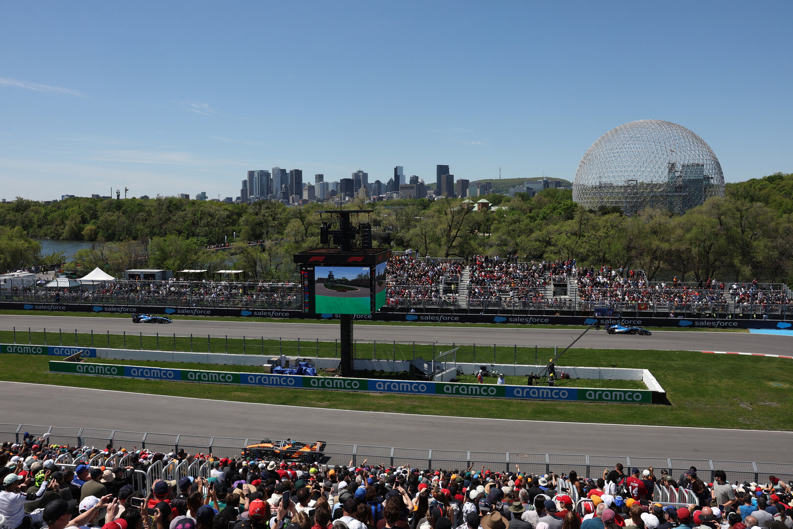 GP CANADA, Oscar Piastri (AUS) McLaren F1 Team MCL40.
22.05.2026. Formula 1 World Championship, Rd 5, Canadian Grand Prix, Montreal, Canada, Sprint Qualifiche Day.
- www.xpbimages.com, EMail: requests@xpbimages.com © Copyright: Bearne / XPB Images
