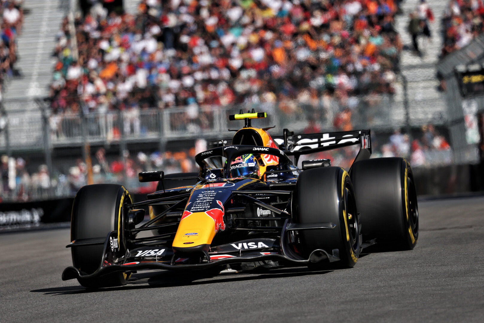 GP CANADA, Isack Hadjar (FRA) Red Bull Racing RB22.
22.05.2026. Formula 1 World Championship, Rd 5, Canadian Grand Prix, Montreal, Canada, Sprint Qualifiche Day.
- www.xpbimages.com, EMail: requests@xpbimages.com © Copyright: Charniaux / XPB Images