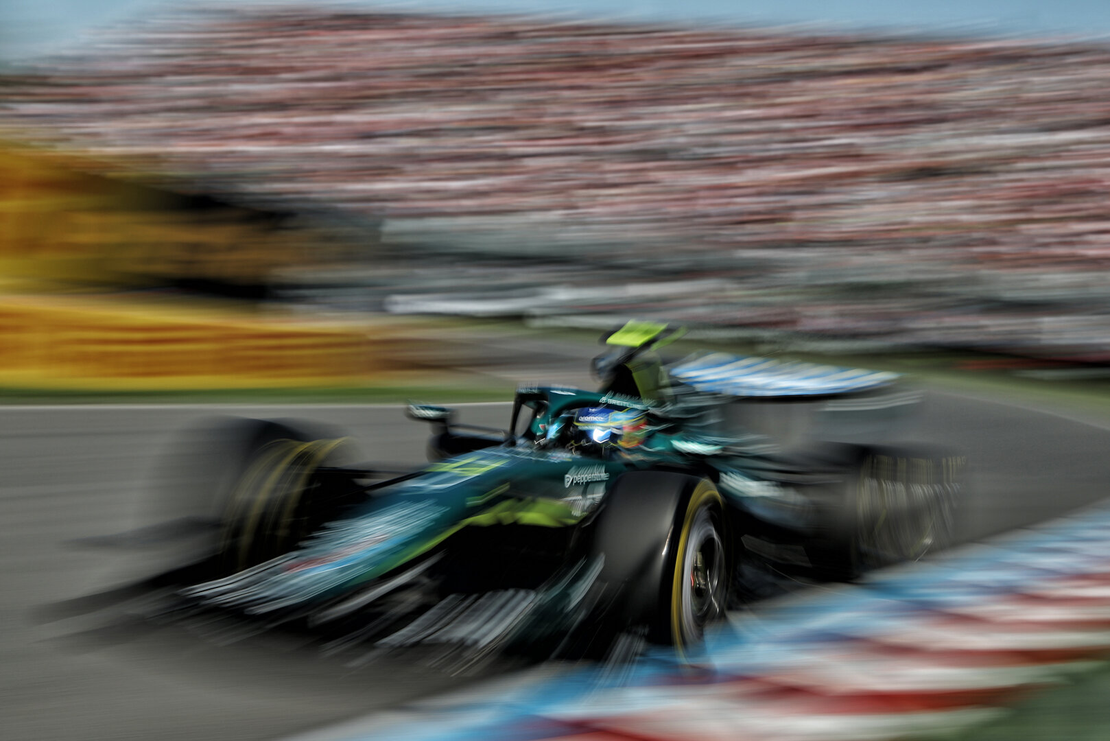 GP CANADA, Fernando Alonso (ESP) Aston Martin F1 Team AMR26.
22.05.2026. Formula 1 World Championship, Rd 5, Canadian Grand Prix, Montreal, Canada, Sprint Qualifiche Day.
- www.xpbimages.com, EMail: requests@xpbimages.com © Copyright: Dunbar / XPB Images