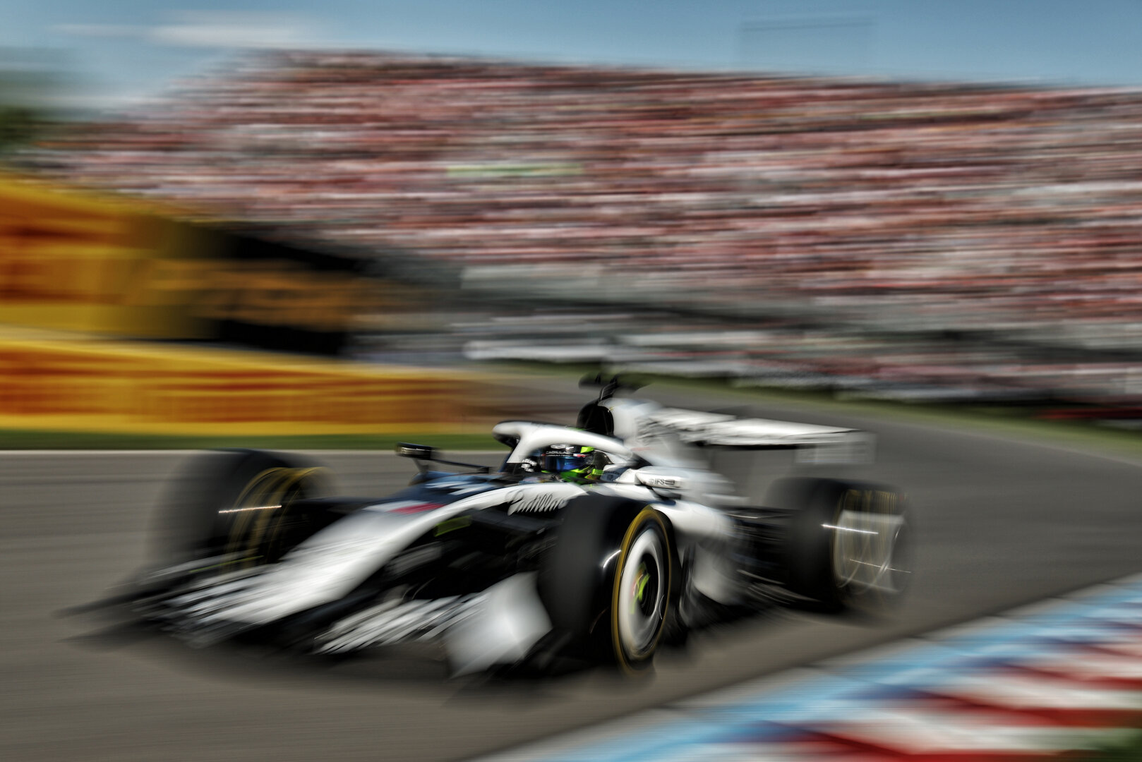 GP CANADA, Sergio Perez (MEX) Cadillac Formula 1 Team MAC-26.
22.05.2026. Formula 1 World Championship, Rd 5, Canadian Grand Prix, Montreal, Canada, Sprint Qualifiche Day.
 - www.xpbimages.com, EMail: requests@xpbimages.com © Copyright: Dunbar / XPB Images
