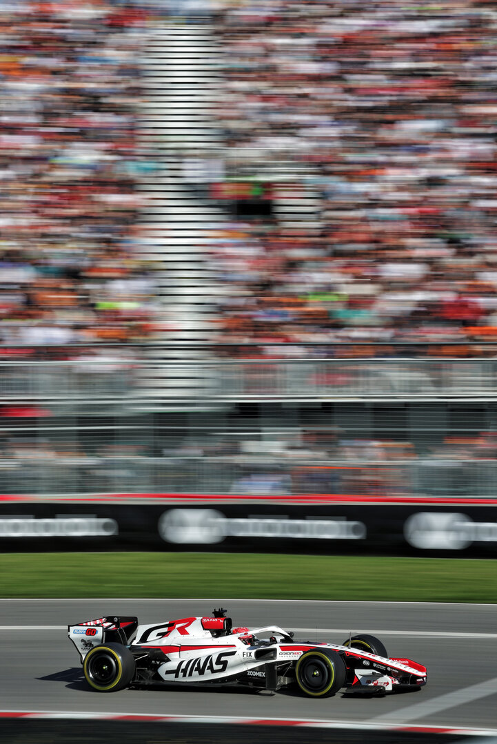 GP CANADA, Esteban Ocon (FRA) Haas F1 Team VF-26.
22.05.2026. Formula 1 World Championship, Rd 5, Canadian Grand Prix, Montreal, Canada, Sprint Qualifiche Day.
- www.xpbimages.com, EMail: requests@xpbimages.com © Copyright: Moy / XPB Images