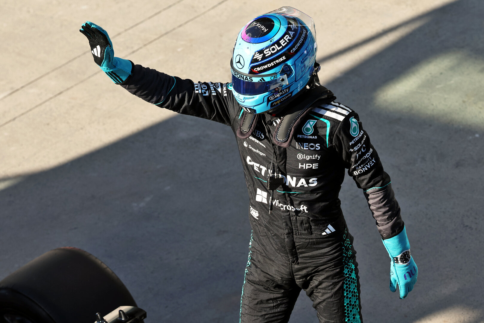 GP CANADA, George Russell (GBR) Mercedes AMG Formula One Team celebrates his pole position in Sprint Qualifiche parc ferme.
22.05.2026. Formula 1 World Championship, Rd 5, Canadian Grand Prix, Montreal, Canada, Sprint Qualifiche Day.
- www.xpbimages.com, EMail: requests@xpbimages.com © Copyright: Batchelor / XPB Images
