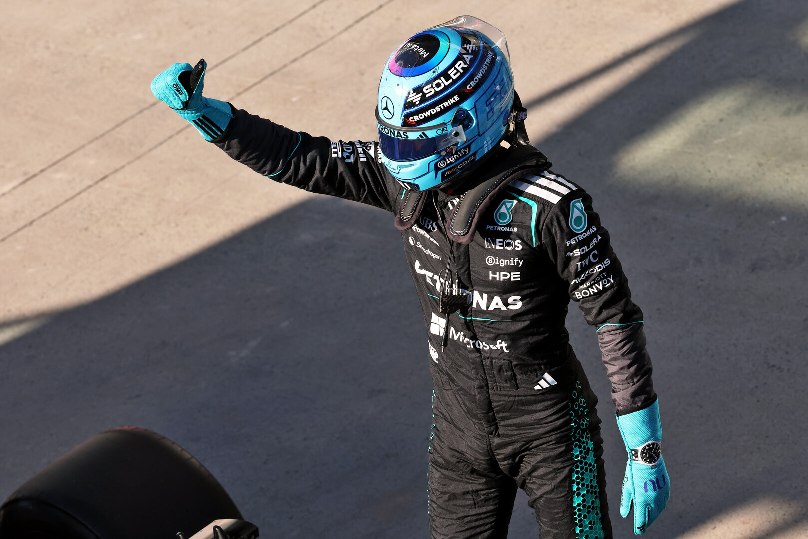 GP CANADA, George Russell (GBR) Mercedes AMG Formula One Team celebrates his pole position in Sprint Qualifiche parc ferme.
22.05.2026. Formula 1 World Championship, Rd 5, Canadian Grand Prix, Montreal, Canada, Sprint Qualifiche Day.
- www.xpbimages.com, EMail: requests@xpbimages.com © Copyright: Batchelor / XPB Images