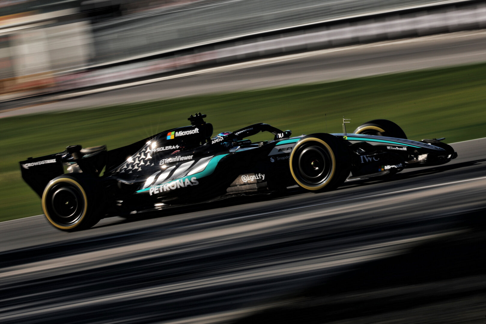 GP CANADA, George Russell (GBR) Mercedes AMG Formula One Team W17.
22.05.2026. Formula 1 World Championship, Rd 5, Canadian Grand Prix, Montreal, Canada, Sprint Qualifiche Day.
- www.xpbimages.com, EMail: requests@xpbimages.com © Copyright: Charniaux / XPB Images