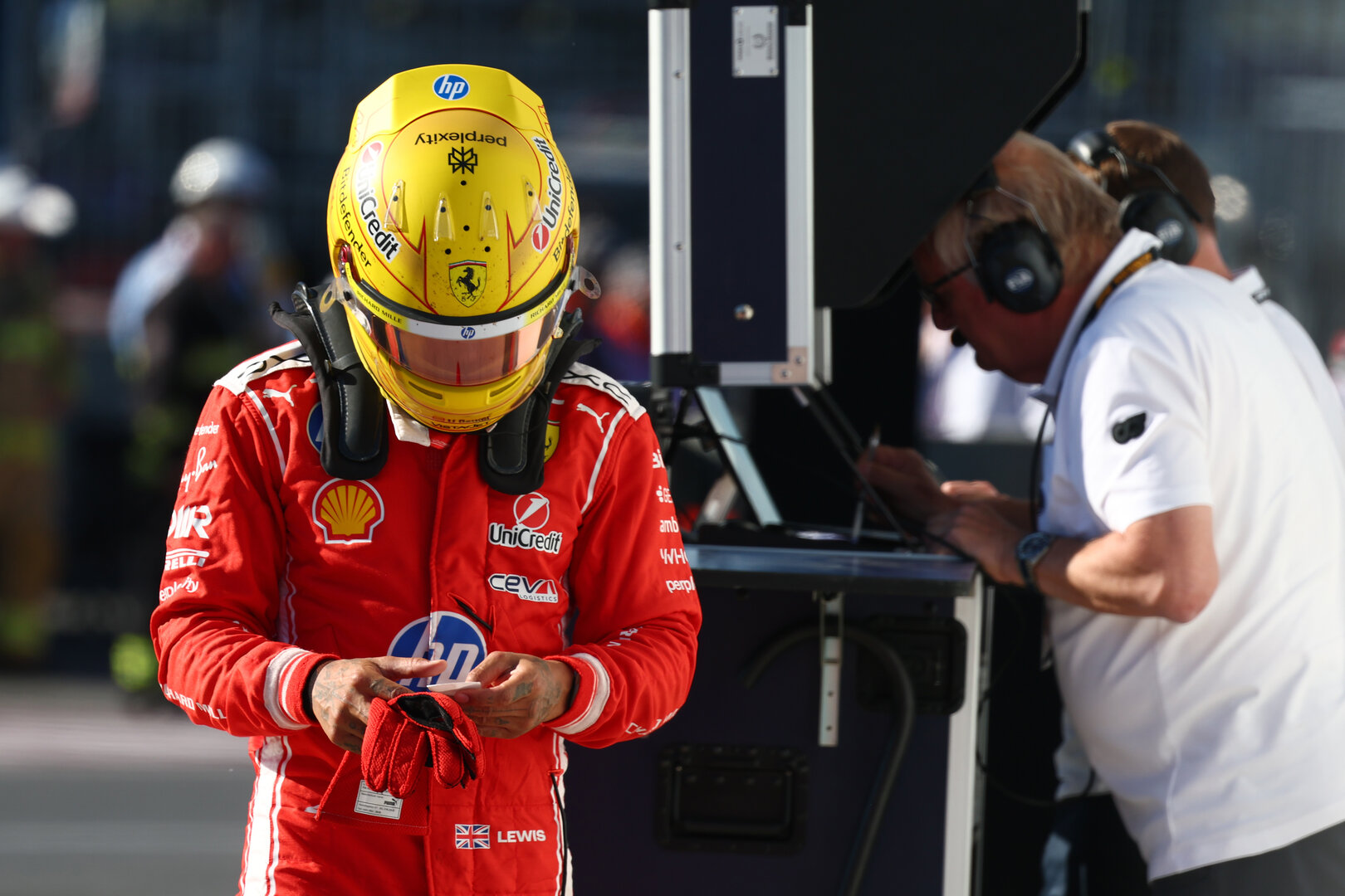 GP CANADA, Lewis Hamilton (GBR) Ferrari in Sprint qualifying parc ferme.
22.05.2026. Formula 1 World Championship, Rd 5, Canadian Grand Prix, Montreal, Canada, Sprint Qualifiche Day.
- www.xpbimages.com, EMail: requests@xpbimages.com © Copyright: Bearne / XPB Images