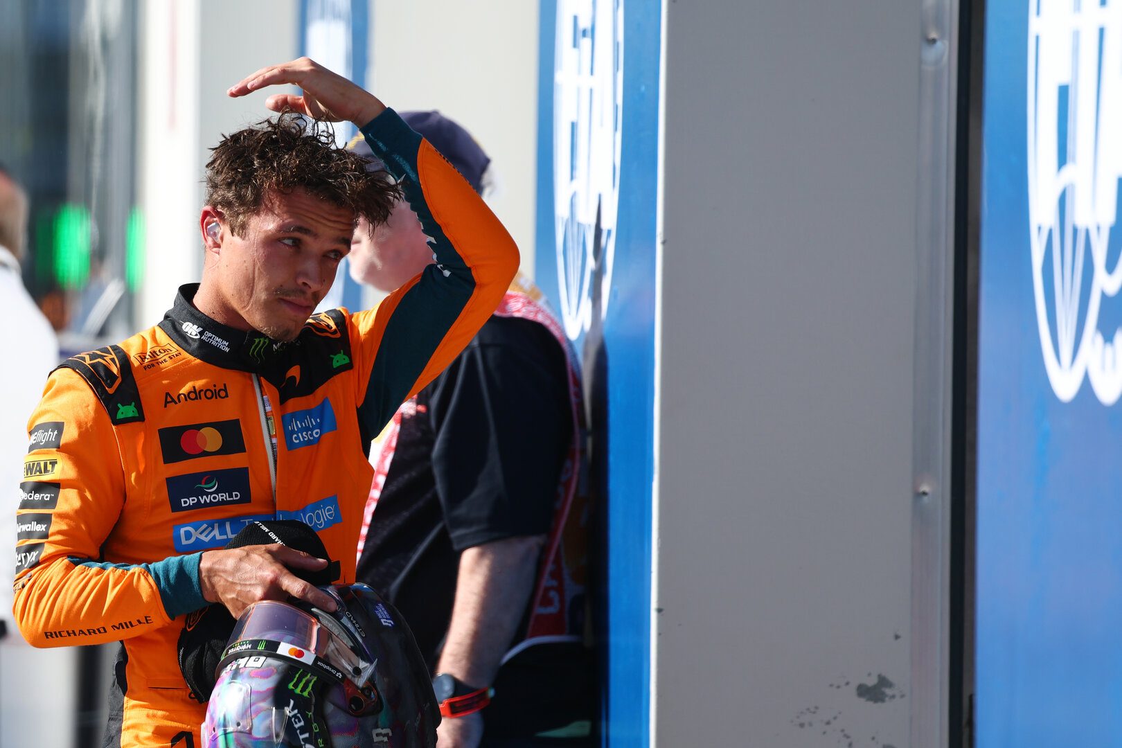 GP CANADA, Lando Norris (GBR) McLaren F1 Team in Sprint qualifying parc ferme.
22.05.2026. Formula 1 World Championship, Rd 5, Canadian Grand Prix, Montreal, Canada, Sprint Qualifiche Day.
- www.xpbimages.com, EMail: requests@xpbimages.com © Copyright: Bearne / XPB Images