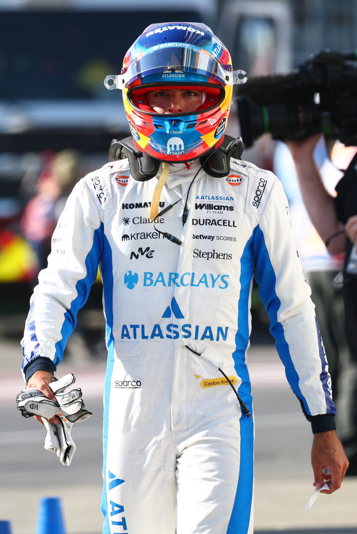 GP CANADA, Carlos Sainz (ESP) Williams F1 Team in Sprint qualifying parc ferme.
22.05.2026. Formula 1 World Championship, Rd 5, Canadian Grand Prix, Montreal, Canada, Sprint Qualifiche Day.
- www.xpbimages.com, EMail: requests@xpbimages.com © Copyright: Bearne / XPB Images