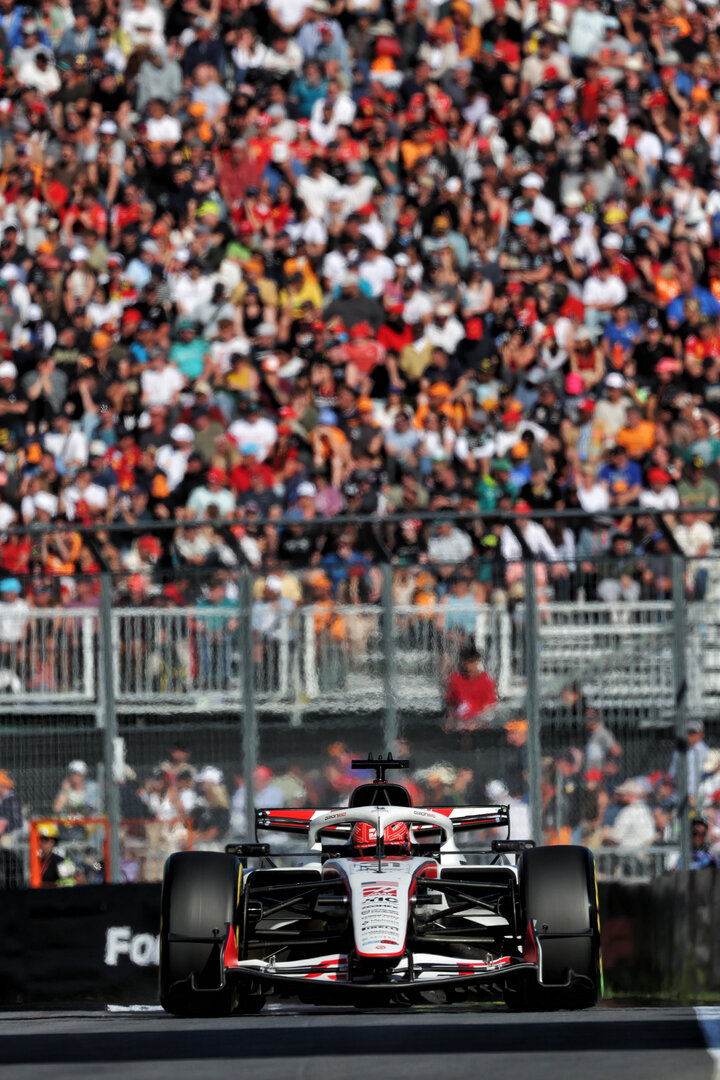GP CANADA, Esteban Ocon (FRA) Haas F1 Team VF-26.
22.05.2026. Formula 1 World Championship, Rd 5, Canadian Grand Prix, Montreal, Canada, Sprint Qualifiche Day.
 - www.xpbimages.com, EMail: requests@xpbimages.com © Copyright: Dunbar / XPB Images