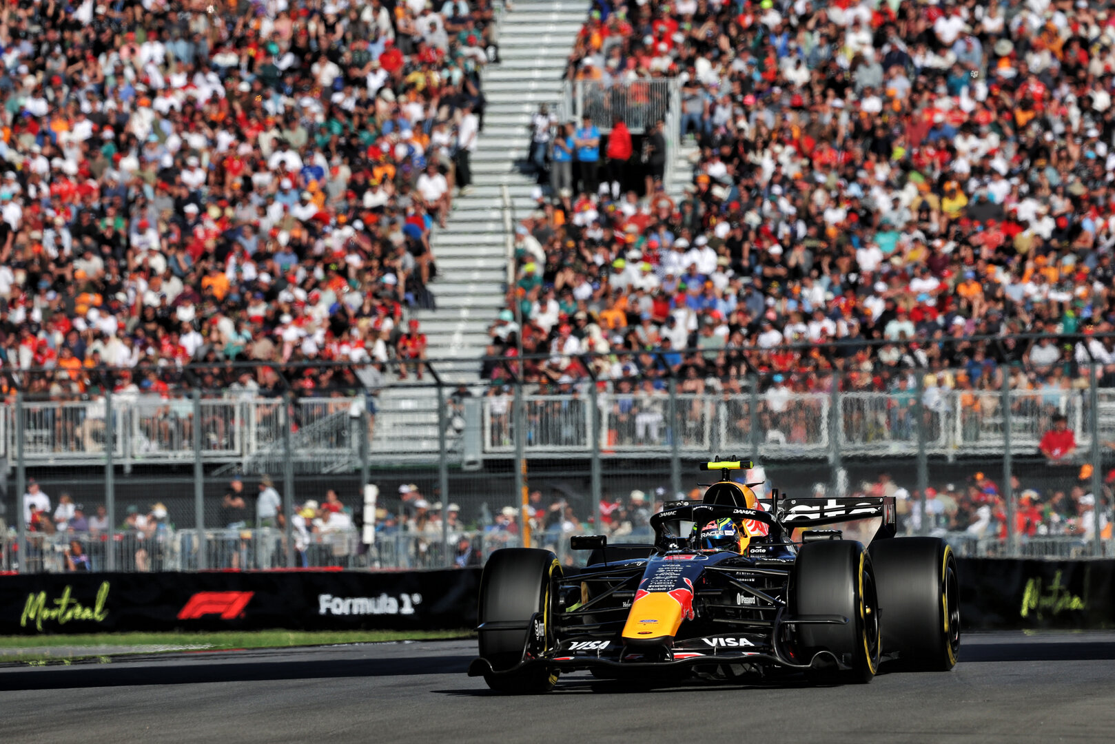GP CANADA, Isack Hadjar (FRA) Red Bull Racing RB22.
22.05.2026. Formula 1 World Championship, Rd 5, Canadian Grand Prix, Montreal, Canada, Sprint Qualifiche Day.
 - www.xpbimages.com, EMail: requests@xpbimages.com © Copyright: Dunbar / XPB Images
