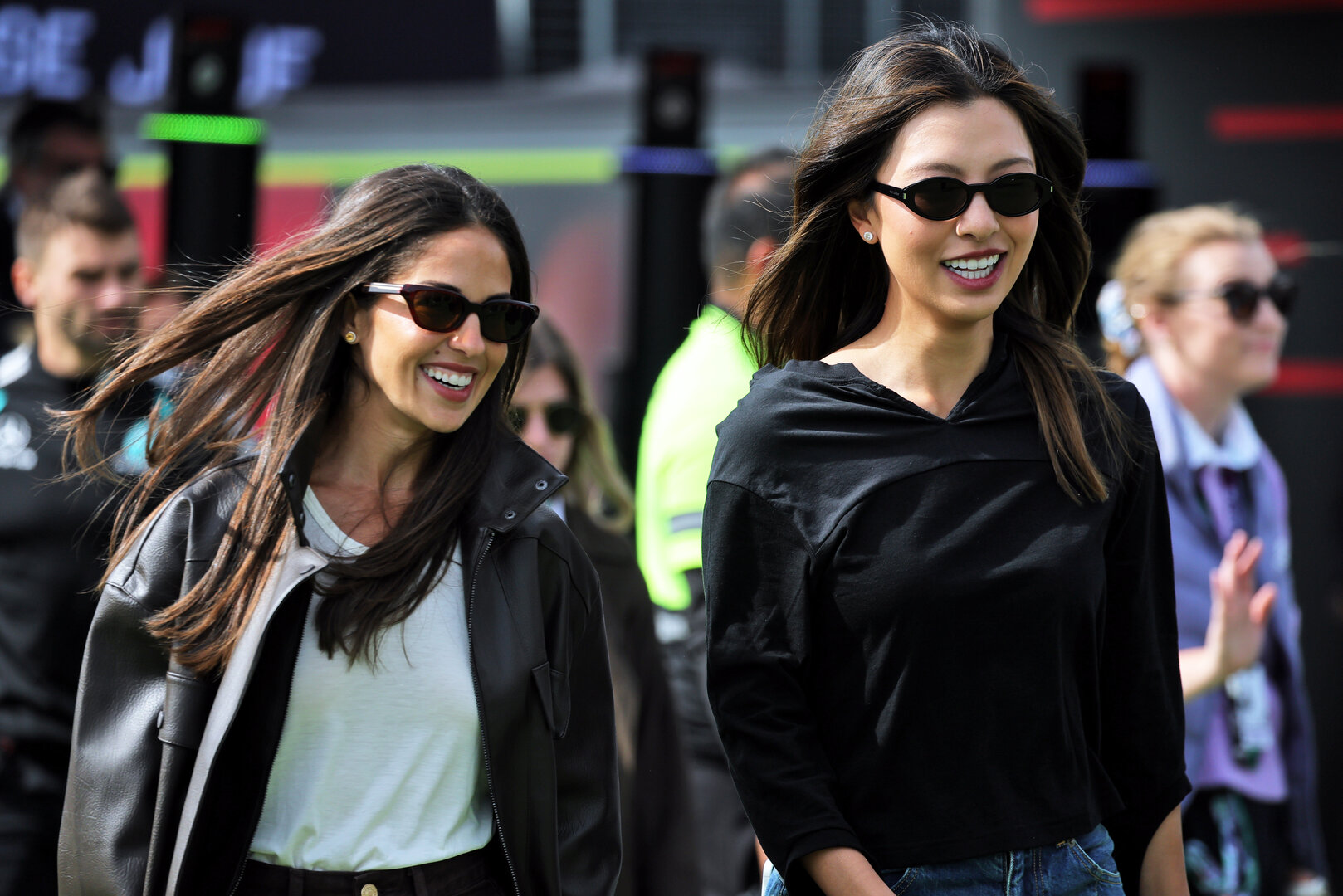 GP CANADA, (L to R): Carmen Montero Mundt with Muni Lily He (CHN) Professional Golfer.
23.05.2026. Formula 1 World Championship, Rd 5, Canadian Grand Prix, Montreal, Canada, Sprint e Qualifiche Day.
- www.xpbimages.com, EMail: requests@xpbimages.com © Copyright: Moy / XPB Images
