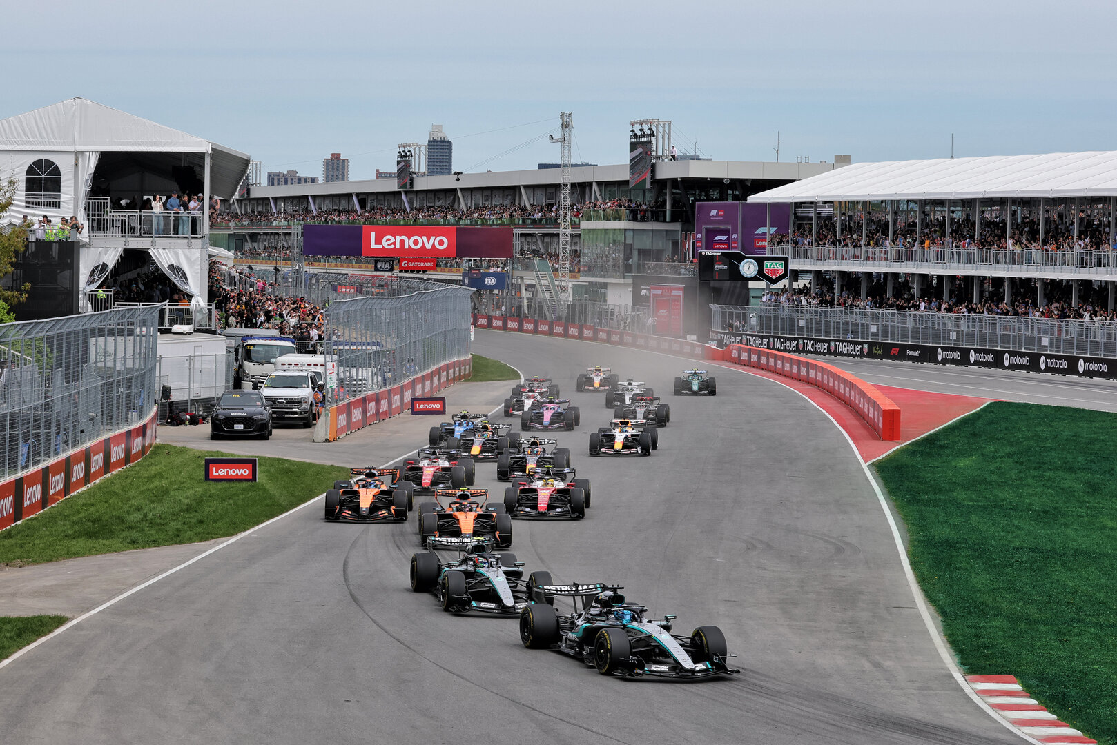 GP CANADA, George Russell (GBR) Mercedes AMG Formula One Team W17 davanti a at the partenza of Sprint.
23.05.2026. Formula 1 World Championship, Rd 5, Canadian Grand Prix, Montreal, Canada, Sprint e Qualifiche Day.
- www.xpbimages.com, EMail: requests@xpbimages.com © Copyright: Moy / XPB Images