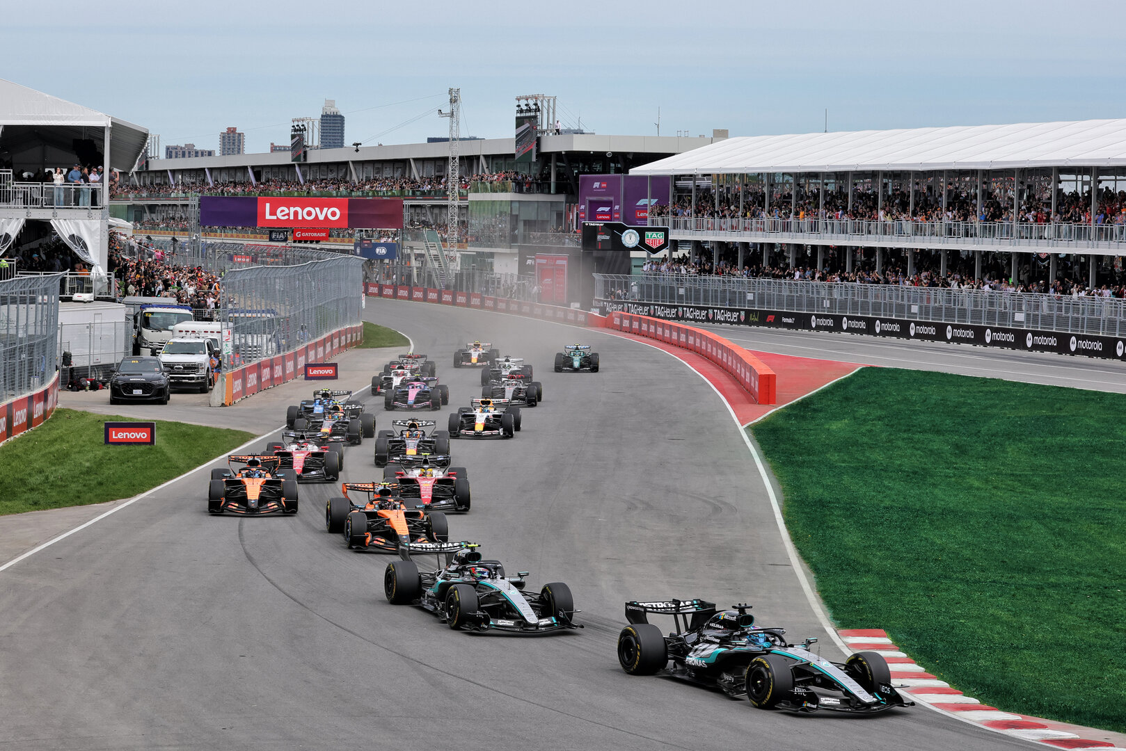 GP CANADA, George Russell (GBR) Mercedes AMG Formula One Team W17 davanti a at the partenza of Sprint.
23.05.2026. Formula 1 World Championship, Rd 5, Canadian Grand Prix, Montreal, Canada, Sprint e Qualifiche Day.
- www.xpbimages.com, EMail: requests@xpbimages.com © Copyright: Moy / XPB Images