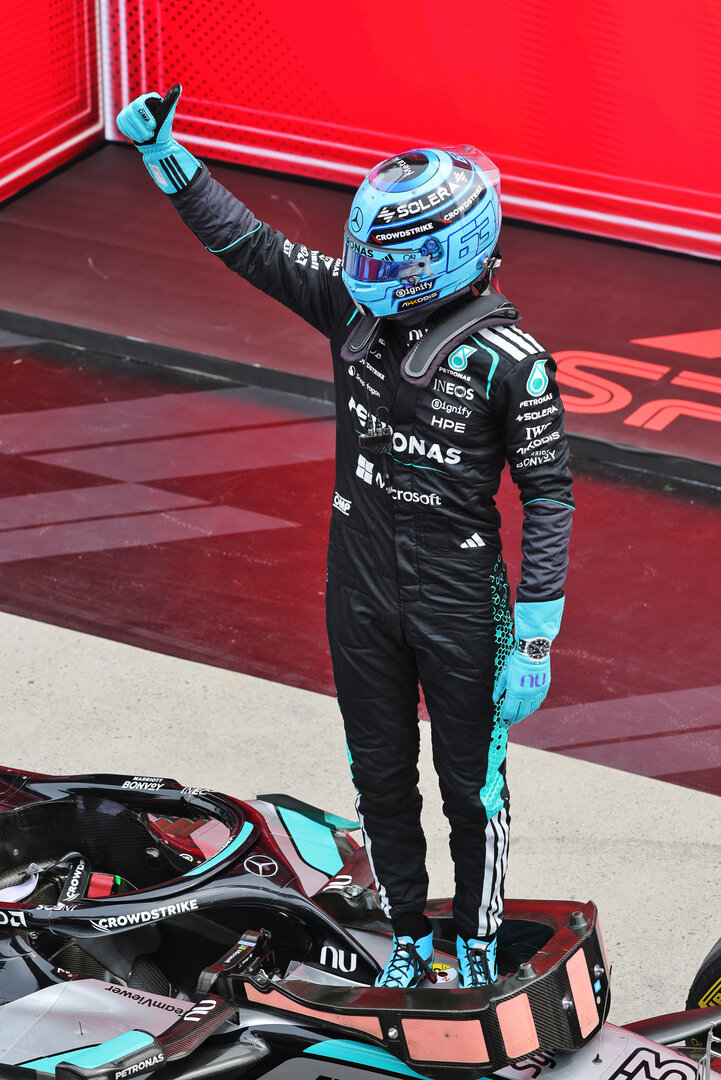 GP CANADA, Gara winner George Russell (GBR) Mercedes AMG Formula One Team W17 celebrates in Sprint parc ferme.
23.05.2026. Formula 1 World Championship, Rd 5, Canadian Grand Prix, Montreal, Canada, Sprint e Qualifiche Day.
- www.xpbimages.com, EMail: requests@xpbimages.com © Copyright: Moy / XPB Images