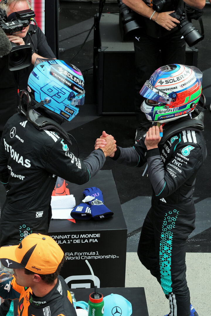 GP CANADA, (L to R): Gara winner George Russell (GBR) Mercedes AMG Formula One Team celebrates in Sprint parc ferme with third placed team mate Andrea Kimi Antonelli (ITA) Mercedes AMG Formula One Team.
23.05.2026. Formula 1 World Championship, Rd 5, Canadian Grand Prix, Montreal, Canada, Sprint e Qualifiche Day.
- www.xpbimages.com, EMail: requests@xpbimages.com © Copyright: Moy / XPB Images