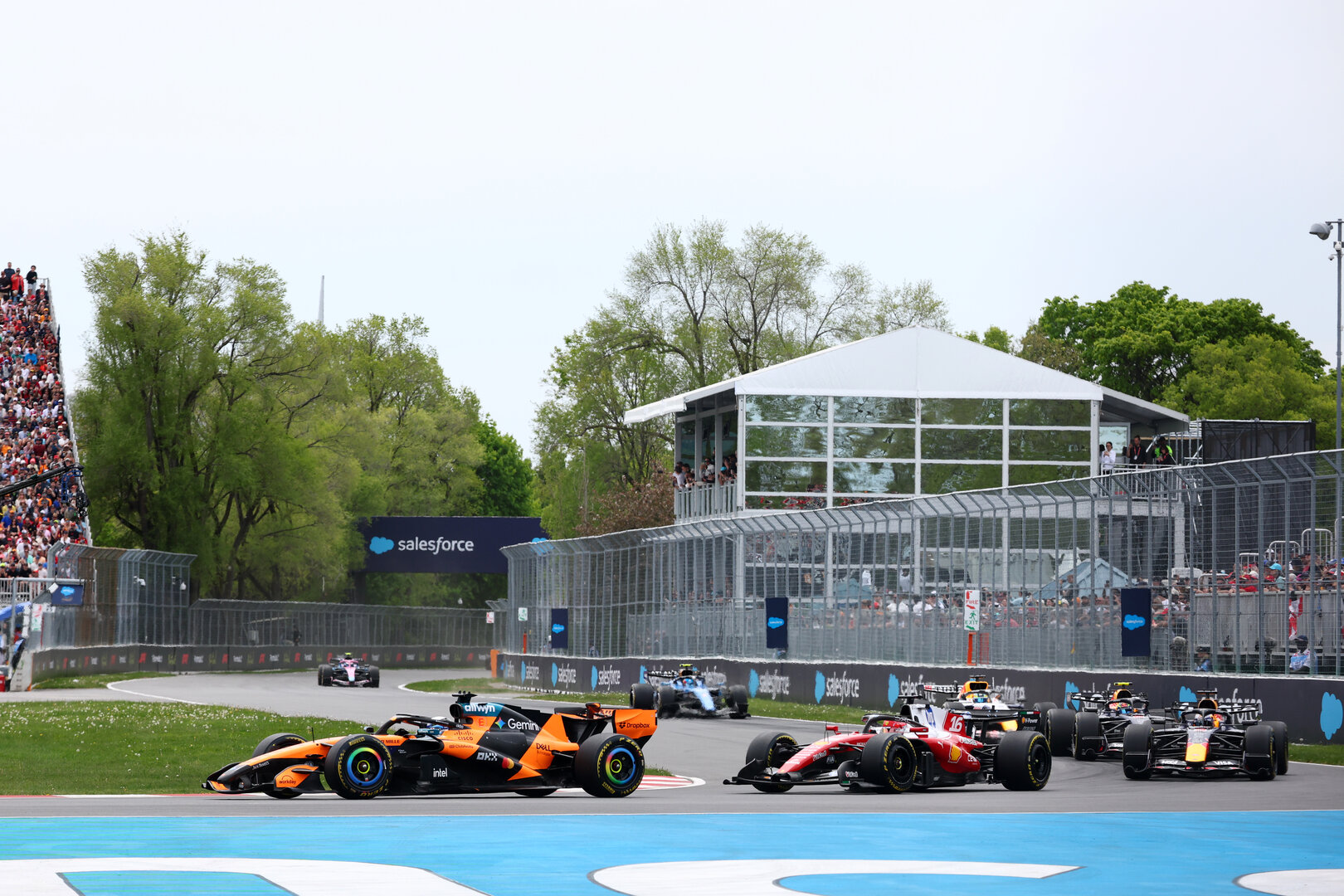GP CANADA, Oscar Piastri (AUS) McLaren F1 Team MCL40.
23.05.2026. Formula 1 World Championship, Rd 5, Canadian Grand Prix, Montreal, Canada, Sprint e Qualifiche Day.
- www.xpbimages.com, EMail: requests@xpbimages.com © Copyright: Bearne / XPB Images