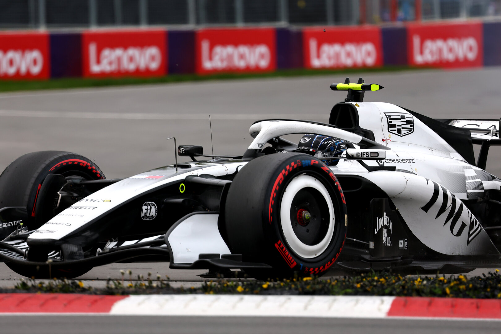 GP CANADA, Valtteri Bottas (FIN) Cadillac Formula 1 Team MAC-26 runs wide.
23.05.2026. Formula 1 World Championship, Rd 5, Canadian Grand Prix, Montreal, Canada, Sprint e Qualifiche Day.
- www.xpbimages.com, EMail: requests@xpbimages.com © Copyright: Bearne / XPB Images