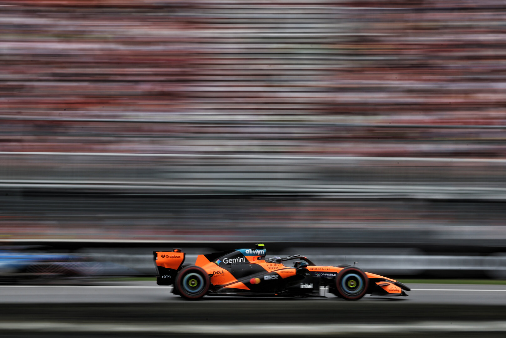 GP CANADA, Lando Norris (GBR) McLaren F1 Team MCL40.
23.05.2026. Formula 1 World Championship, Rd 5, Canadian Grand Prix, Montreal, Canada, Sprint e Qualifiche Day.
- www.xpbimages.com, EMail: requests@xpbimages.com © Copyright: Charniaux / XPB Images