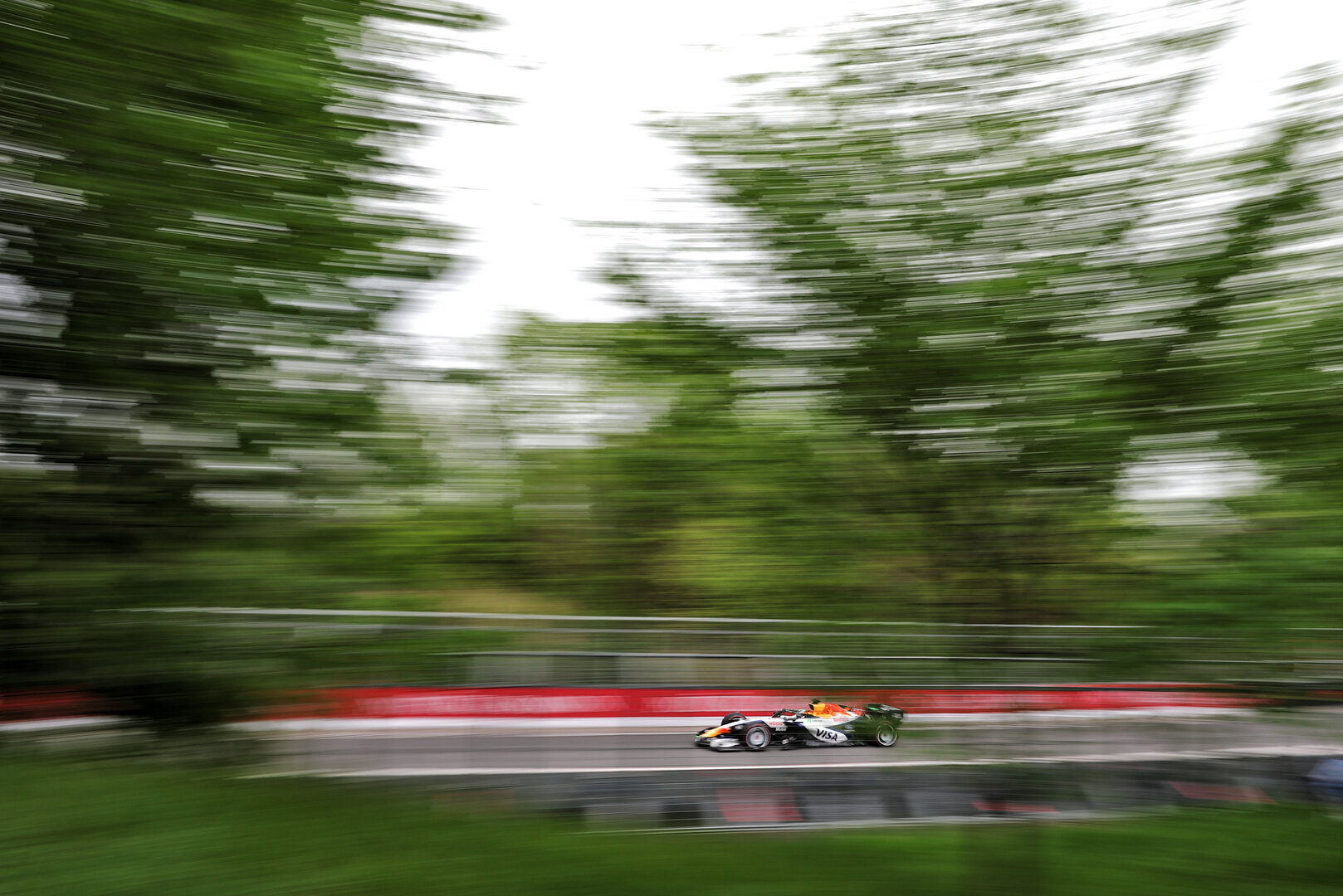 GP CANADA, Arvid Lindblad (GBR) Racing Bulls Formula One Team VCARB 03.
23.05.2026. Formula 1 World Championship, Rd 5, Canadian Grand Prix, Montreal, Canada, Sprint e Qualifiche Day.
- www.xpbimages.com, EMail: requests@xpbimages.com © Copyright: Moy / XPB Images