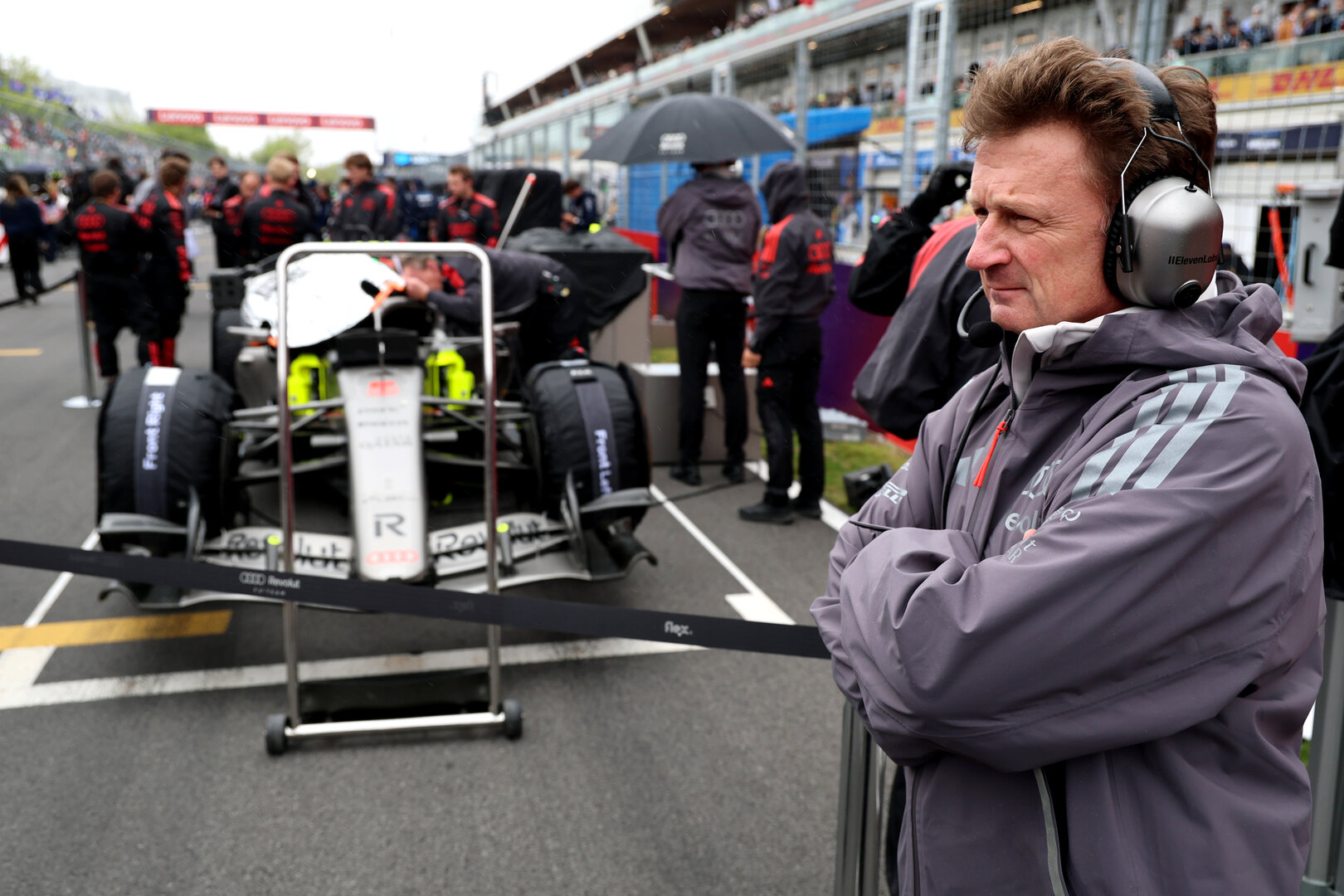 GP CANADA, Allan McNish (GBR) Audi F1 Team Racing Director on the grid.
24.05.2026. Formula 1 World Championship, Rd 5, Canadian Grand Prix, Montreal, Canada, Gara Day.
- www.xpbimages.com, EMail: requests@xpbimages.com © Copyright: Batchelor / XPB Images