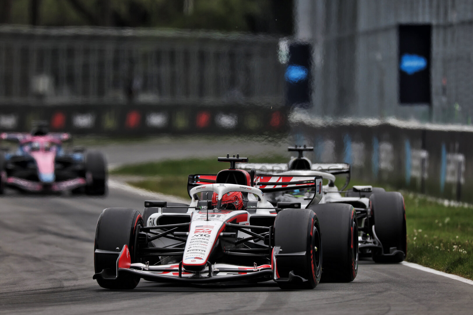 GP CANADA, Esteban Ocon (FRA) Haas F1 Team VF-26.
24.05.2026. Formula 1 World Championship, Rd 5, Canadian Grand Prix, Montreal, Canada, Gara Day.
 - www.xpbimages.com, EMail: requests@xpbimages.com © Copyright: Dunbar / XPB Images