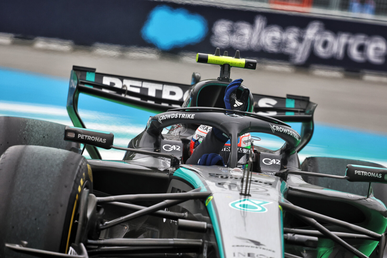 GP CANADA, Gara winner Andrea Kimi Antonelli (ITA) Mercedes AMG Formula One Team W17 celebrates at the end of the race.
24.05.2026. Formula 1 World Championship, Rd 5, Canadian Grand Prix, Montreal, Canada, Gara Day.
- www.xpbimages.com, EMail: requests@xpbimages.com © Copyright: Batchelor / XPB Images