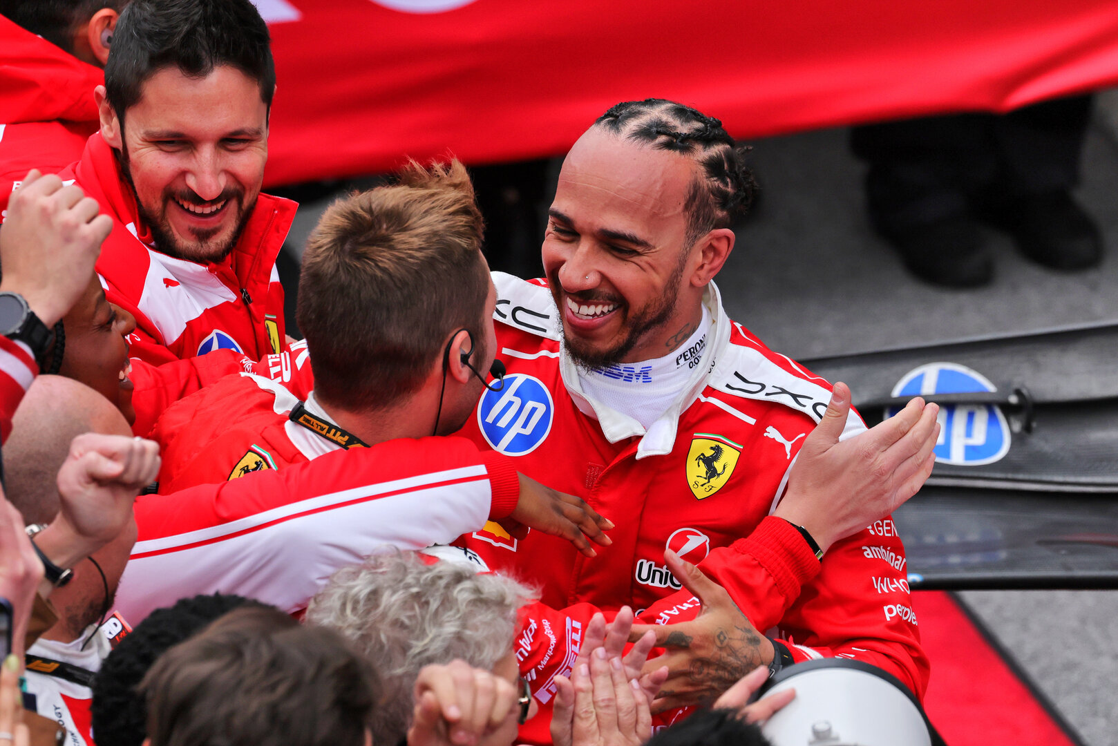 GP CANADA, Lewis Hamilton (GBR) Ferrari celebrates his second position with the team in parc ferme.
24.05.2026. Formula 1 World Championship, Rd 5, Canadian Grand Prix, Montreal, Canada, Gara Day.
- www.xpbimages.com, EMail: requests@xpbimages.com © Copyright: Moy / XPB Images