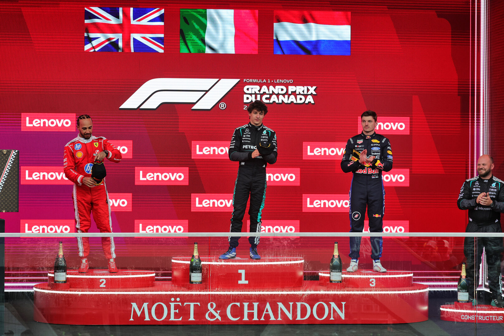 GP CANADA, The podium (L to R): Lewis Hamilton (GBR) Ferrari, second; Andrea Kimi Antonelli (ITA) Mercedes AMG Formula One Team, vincitore; Max Verstappen (NLD) Red Bull Racing, third; Dean Hale (GBR) Mercedes AMG F1 Formula One Team Senior Travelling Composite Technician.
24.05.2026. Formula 1 World Championship, Rd 5, Canadian Grand Prix, Montreal, Canada, Gara Day.
- www.xpbimages.com, EMail: requests@xpbimages.com © Copyright: Moy / XPB Images