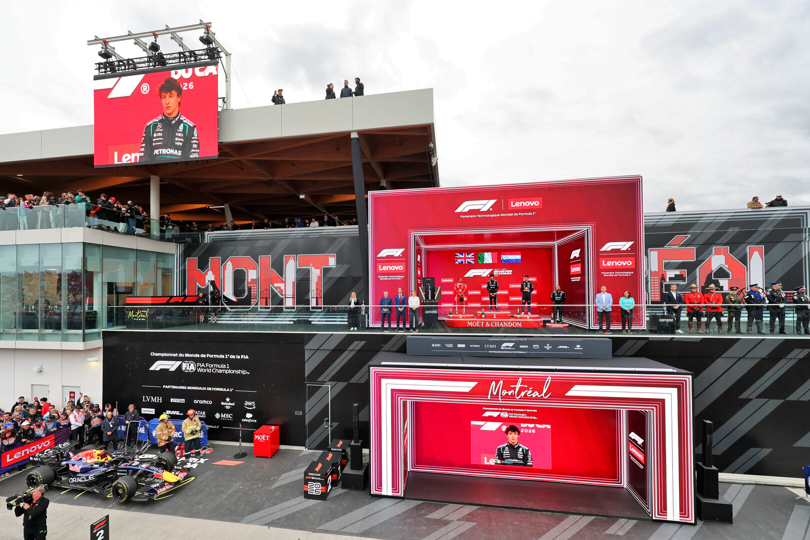 GP CANADA, The podium (L to R): Lewis Hamilton (GBR) Ferrari, second; Andrea Kimi Antonelli (ITA) Mercedes AMG Formula One Team, vincitore; Max Verstappen (NLD) Red Bull Racing, third; Dean Hale (GBR) Mercedes AMG F1 Formula One Team Senior Travelling Composite Technician.
24.05.2026. Formula 1 World Championship, Rd 5, Canadian Grand Prix, Montreal, Canada, Gara Day.
- www.xpbimages.com, EMail: requests@xpbimages.com © Copyright: Moy / XPB Images
