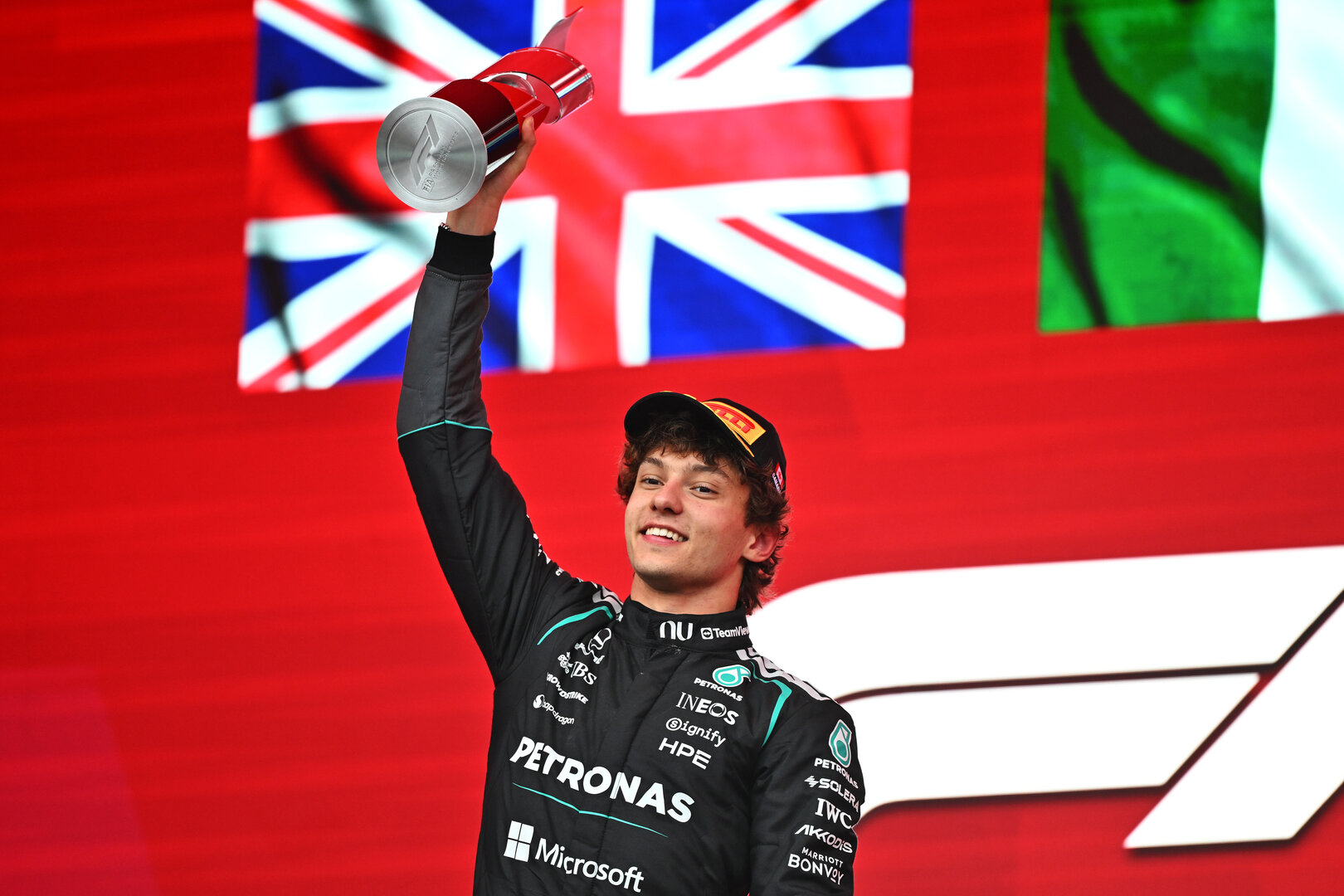 GP CANADA, Gara winner Andrea Kimi Antonelli (ITA) Mercedes AMG Formula One Team celebrates on the podium.
24.05.2026. Formula 1 World Championship, Rd 5, Canadian Grand Prix, Montreal, Canada, Gara Day.
- www.xpbimages.com, EMail: requests@xpbimages.com © Copyright: Price / XPB Images