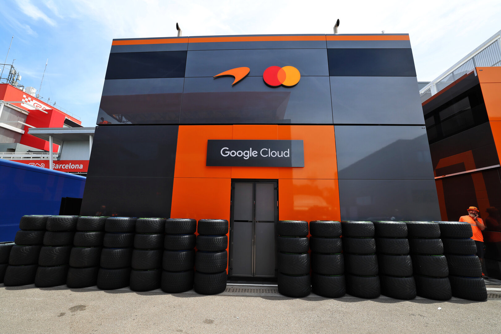 GP CATALUNYA, McLaren F1 Team engineering hub in the paddock.
11.06.2026. Formula 1 World Championship, Rd 7, Barcelona-Catalunya Grand Prix, Barcelona, Spain, Preparation Day.
- www.xpbimages.com, EMail: requests@xpbimages.com © Copyright: Rew / XPB Images