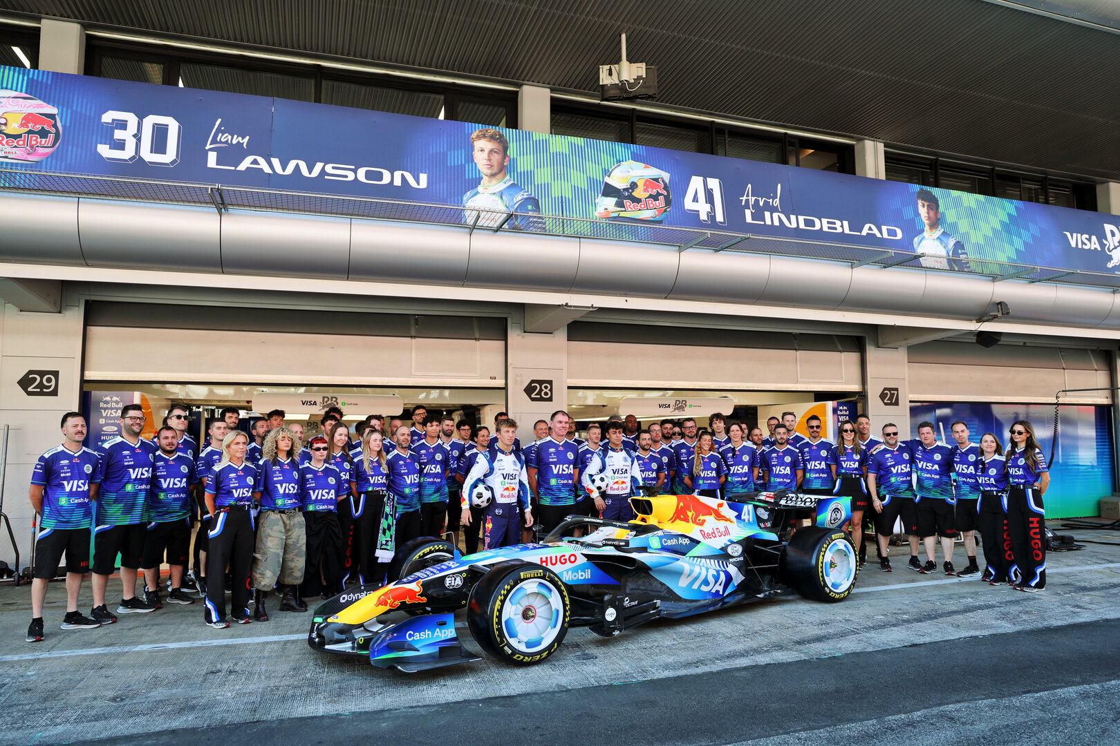 GP CATALUNYA, (L to R): Liam Lawson (NZL) Racing Bulls Formula One Team; Alan Permane (GBR) Racing Bulls Formula One Team Team Principal; e Arvid Lindblad (GBR) Racing Bulls Formula One Team, at a team photograph.
11.06.2026. Formula 1 World Championship, Rd 7, Barcelona-Catalunya Grand Prix, Barcelona, Spain, Preparation Day.
- www.xpbimages.com, EMail: requests@xpbimages.com © Copyright: Batchelor / XPB Images