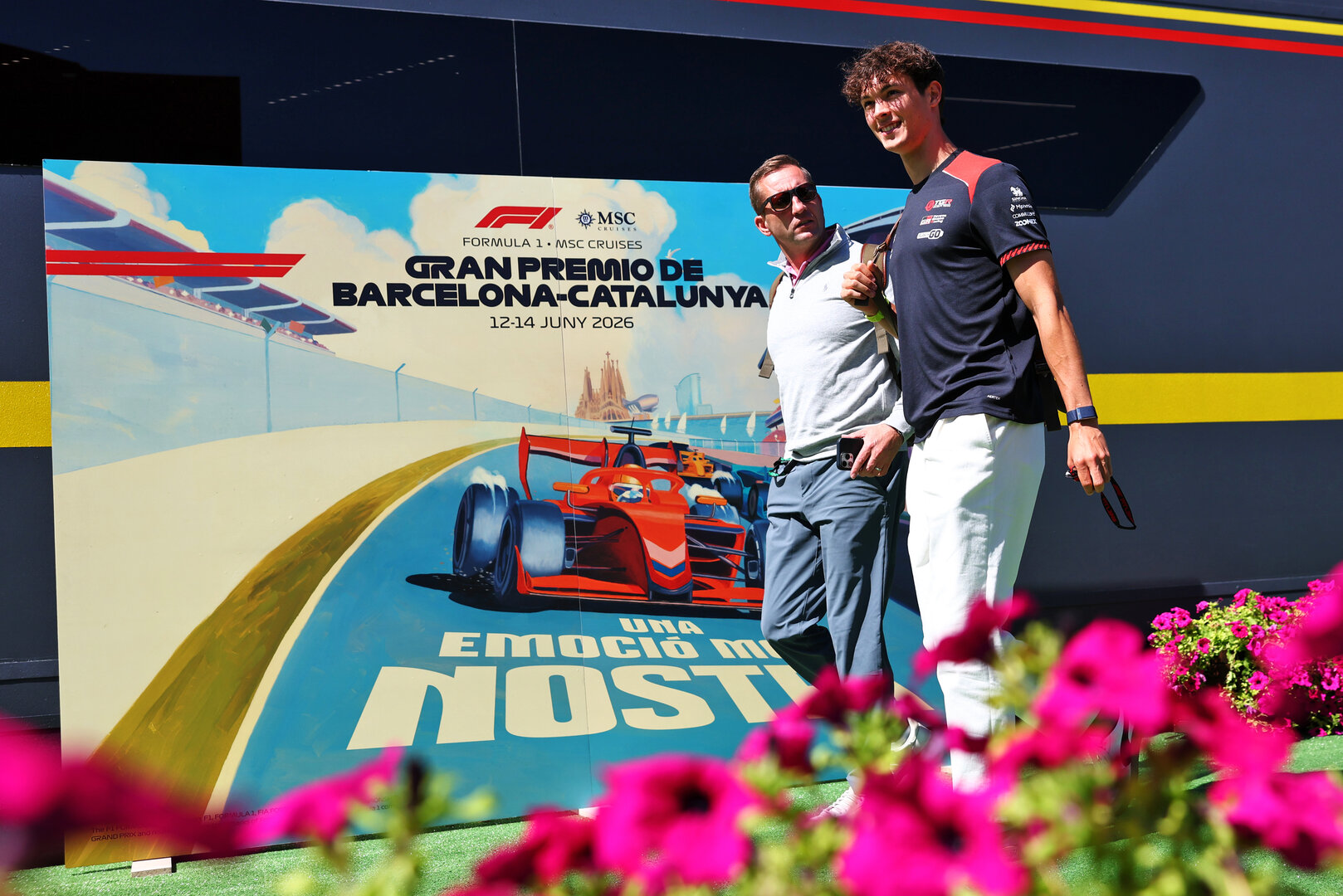 GP CATALUNYA, Oliver Bearman (GBR) Haas F1 Team with his father David Bearman (GBR).
12.06.2026. Formula 1 World Championship, Rd 7, Barcelona-Catalunya Grand Prix, Barcelona, Spain, Practice Day.
- www.xpbimages.com, EMail: requests@xpbimages.com © Copyright: Bearne / XPB Images