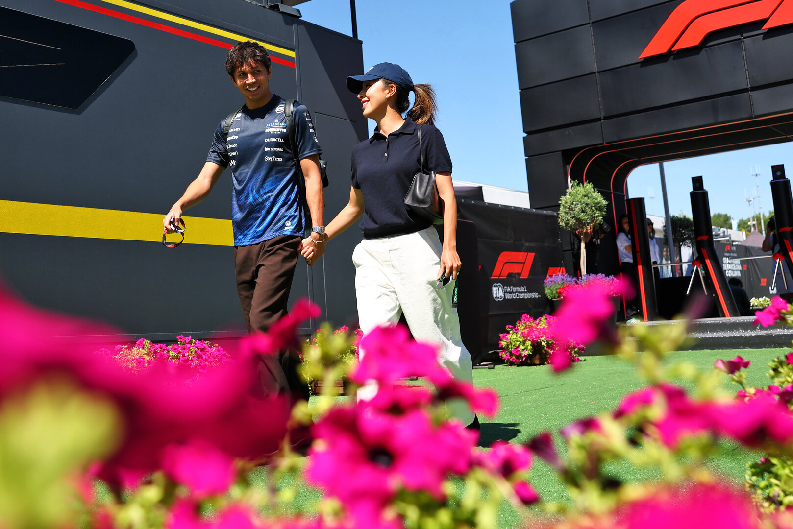 GP CATALUNYA, (L to R): Alexander Albon (THA) Williams F1 Team with Domenica Muni Lily He (CHN) Professional Golfer.
12.06.2026. Formula 1 World Championship, Rd 7, Barcelona-Catalunya Grand Prix, Barcelona, Spain, Practice Day.
- www.xpbimages.com, EMail: requests@xpbimages.com © Copyright: Bearne / XPB Images