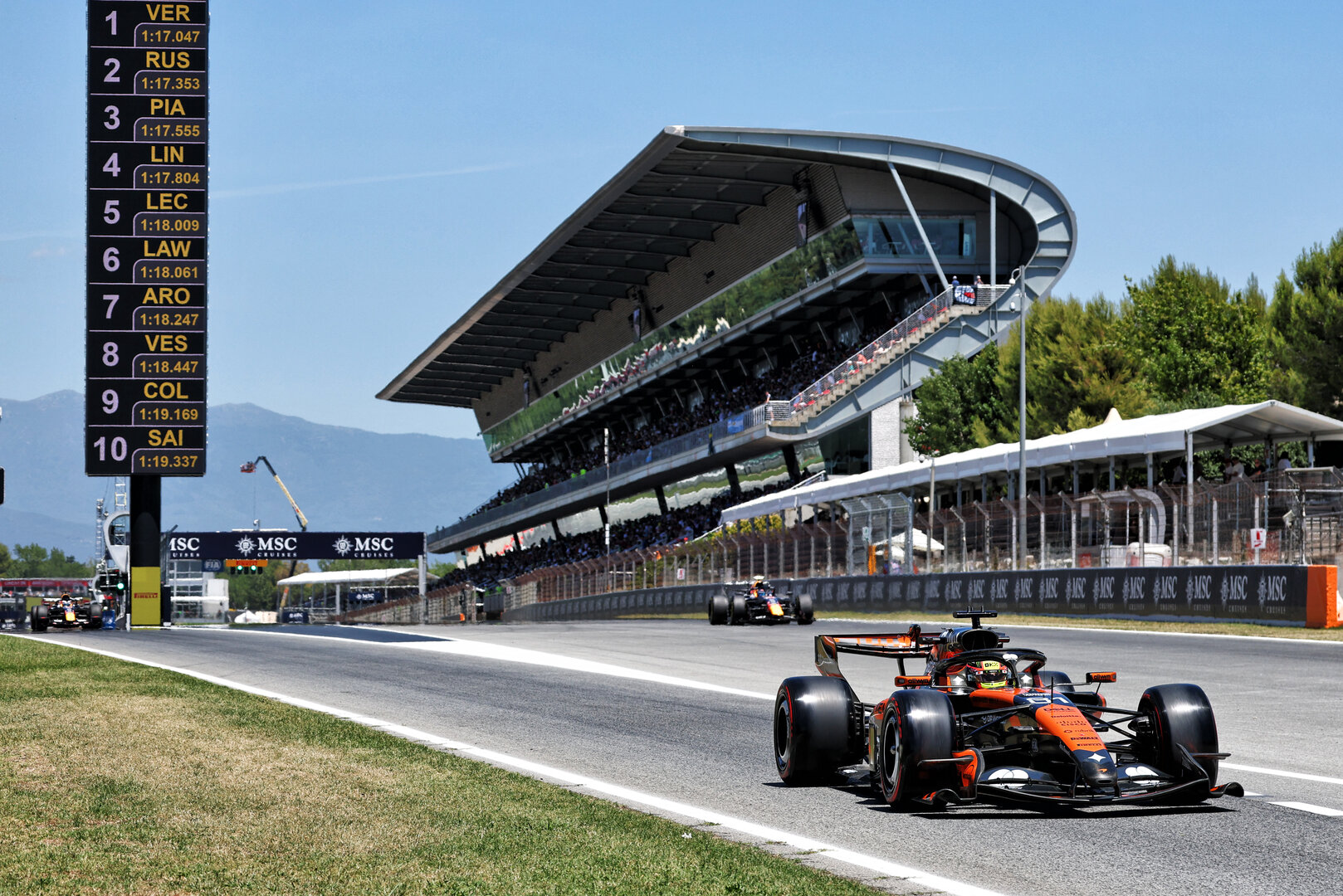 GP CATALUNYA, Oscar Piastri (AUS) McLaren F1 Team MCL40.
12.06.2026. Formula 1 World Championship, Rd 7, Barcelona-Catalunya Grand Prix, Barcelona, Spain, Practice Day.
- www.xpbimages.com, EMail: requests@xpbimages.com © Copyright: Bearne / XPB Images