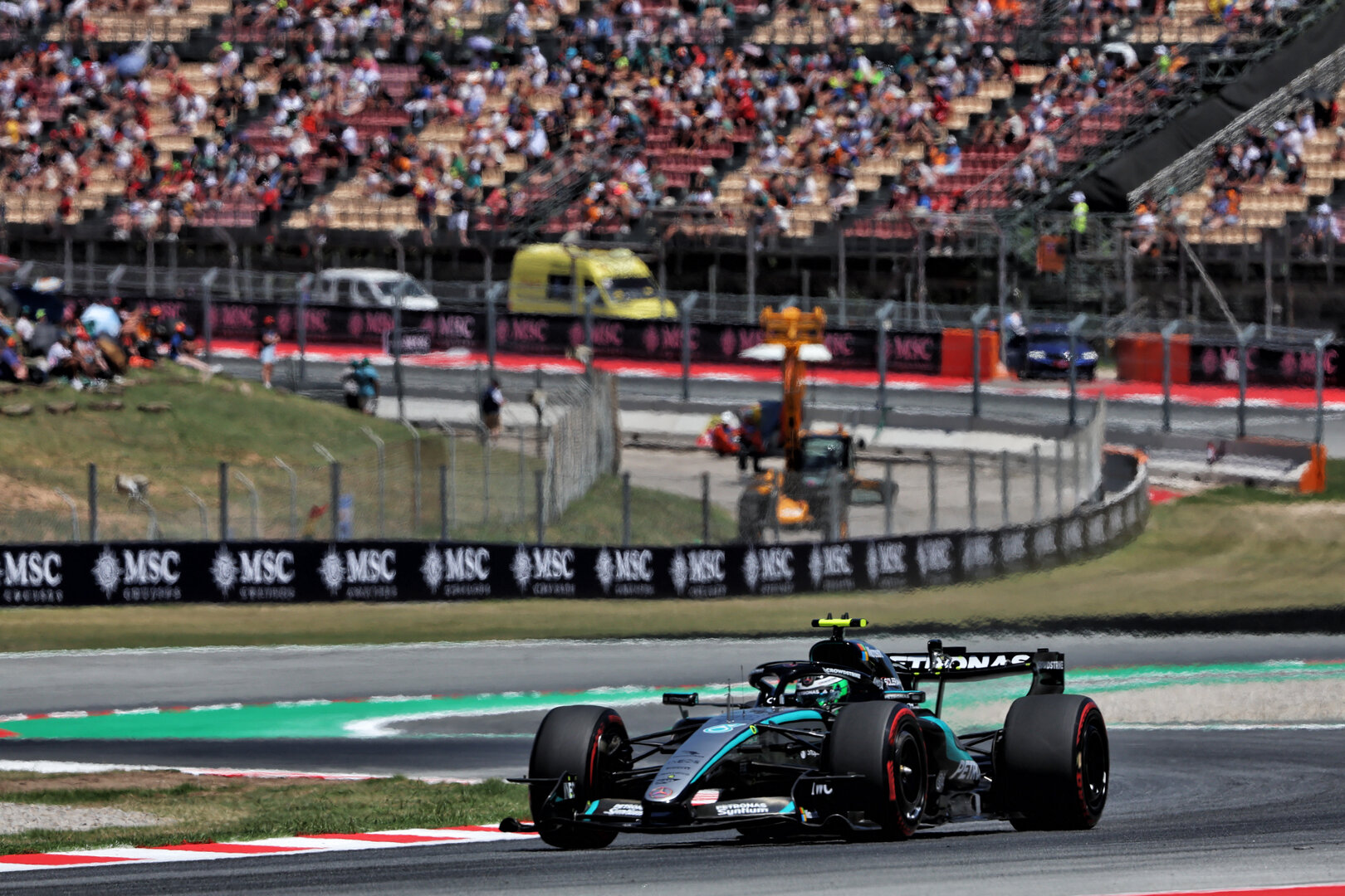 GP CATALUNYA, Frederik Vesti (DEN) Mercedes AMG Formula One Team W17 Reserve Driver.
12.06.2026. Formula 1 World Championship, Rd 7, Barcelona-Catalunya Grand Prix, Barcelona, Spain, Practice Day.
- www.xpbimages.com, EMail: requests@xpbimages.com © Copyright: Rew / XPB Images