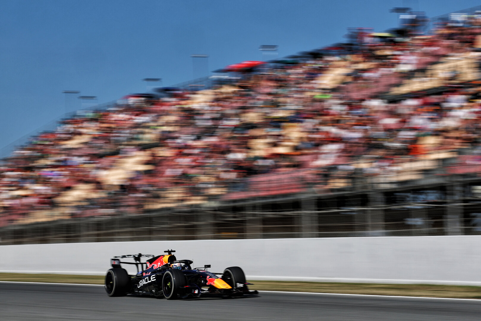 GP CATALUNYA, Max Verstappen (NLD) Red Bull Racing RB22.
12.06.2026. Formula 1 World Championship, Rd 7, Barcelona-Catalunya Grand Prix, Barcelona, Spain, Practice Day.
- www.xpbimages.com, EMail: requests@xpbimages.com © Copyright: Bearne / XPB Images